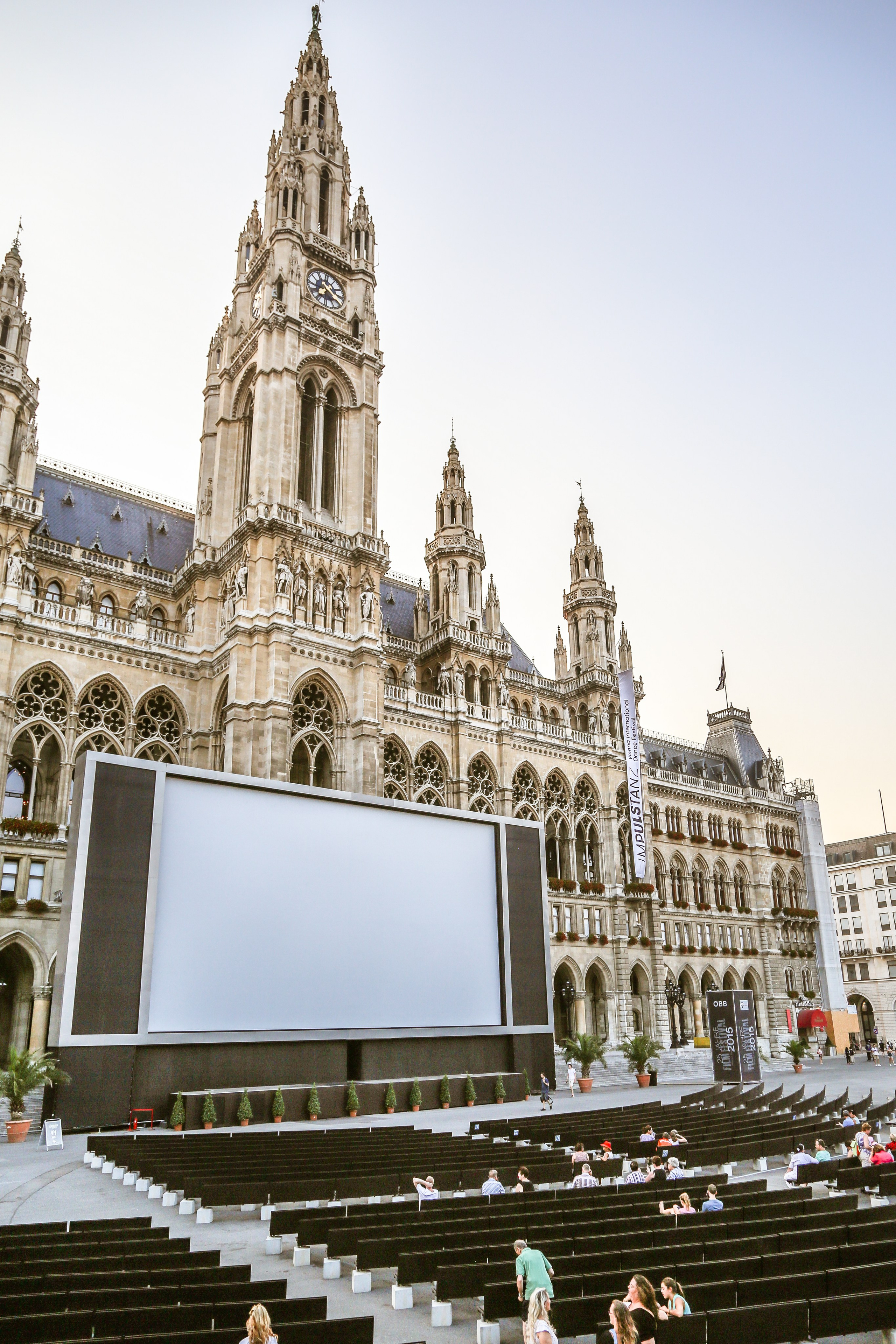 Австрия: Вена — Ратуша и Парламент, Пратер, Аугартен. Дарья Письменюк / Darya Leitstern — фотограф, музыкант, журналист, путешественник