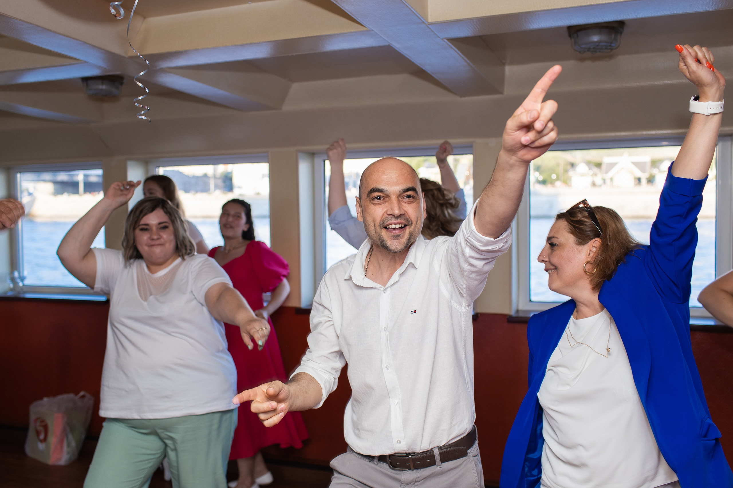 Выпускной на теплоходе Ривьера. Фотограф в Москве Десятова Ксения