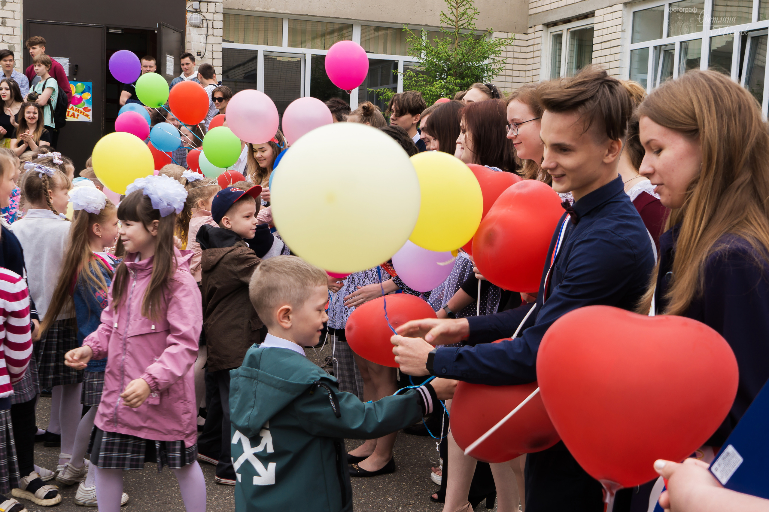Фотосъемка в детском саду фотосъемка в школе Дипломы Выпускник Фотопла. Фотосъемка в детском саду и школе. Фотоальбомы и фотокниги ВЫПУСКНИК