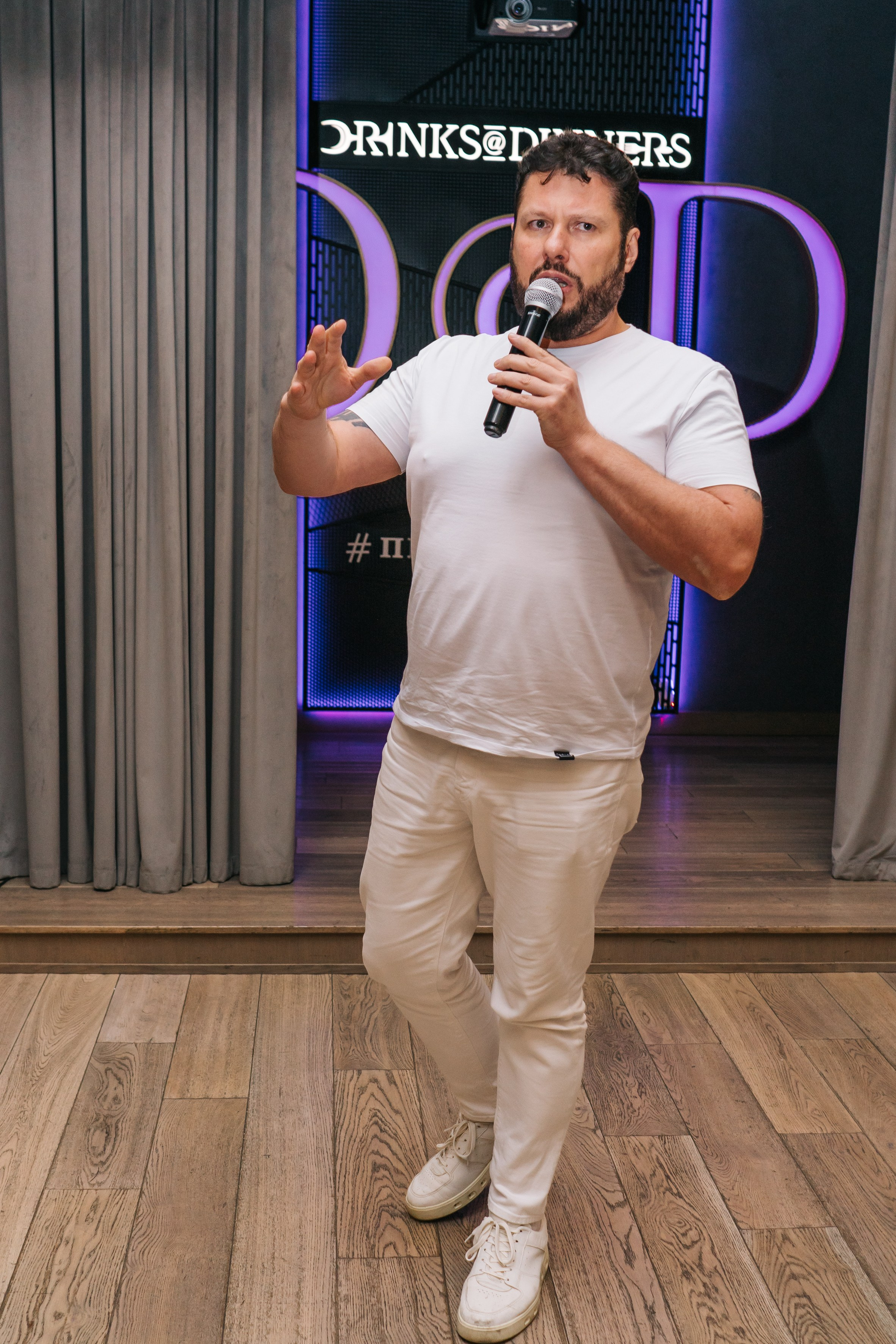 Бизнес-стендап. Женский фотограф в Москве Анастасия Сидорова