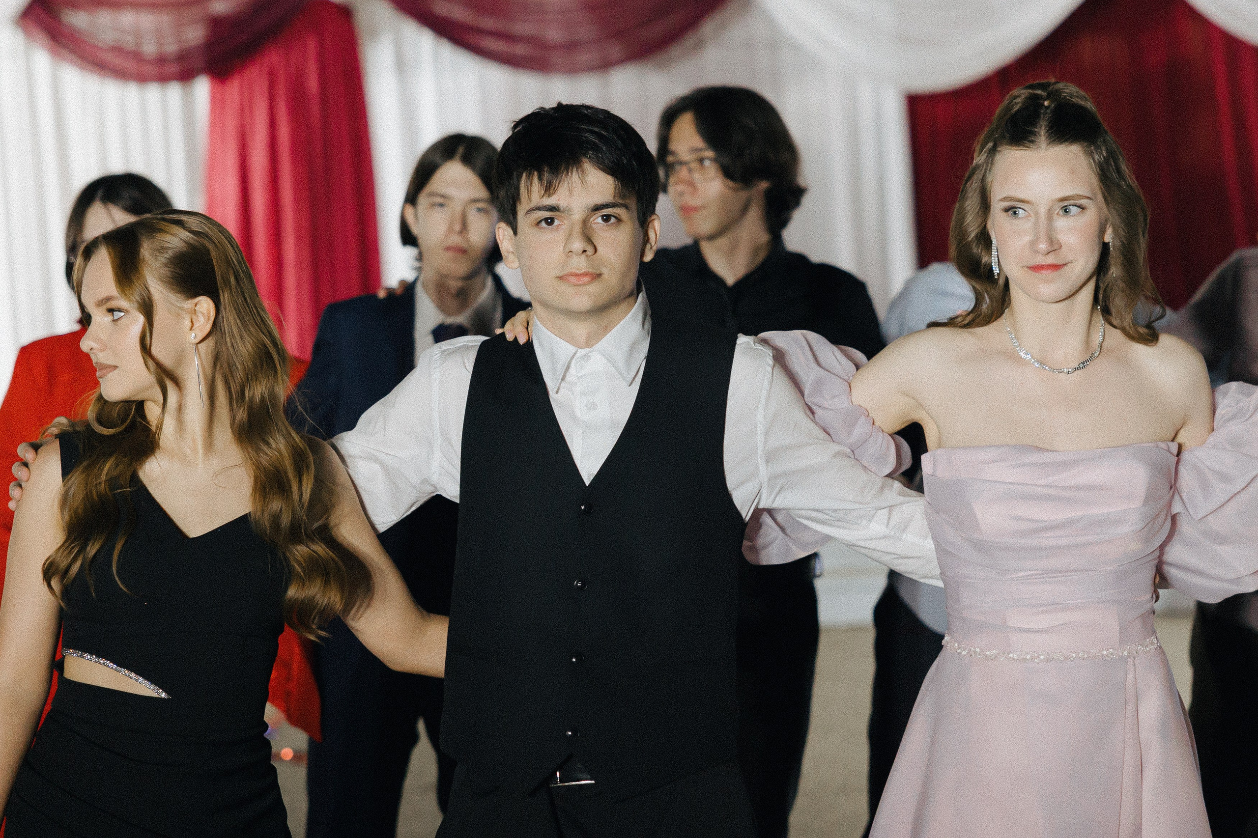 Вручение аттестатов. Свадебный фотограф Роман Еремеев