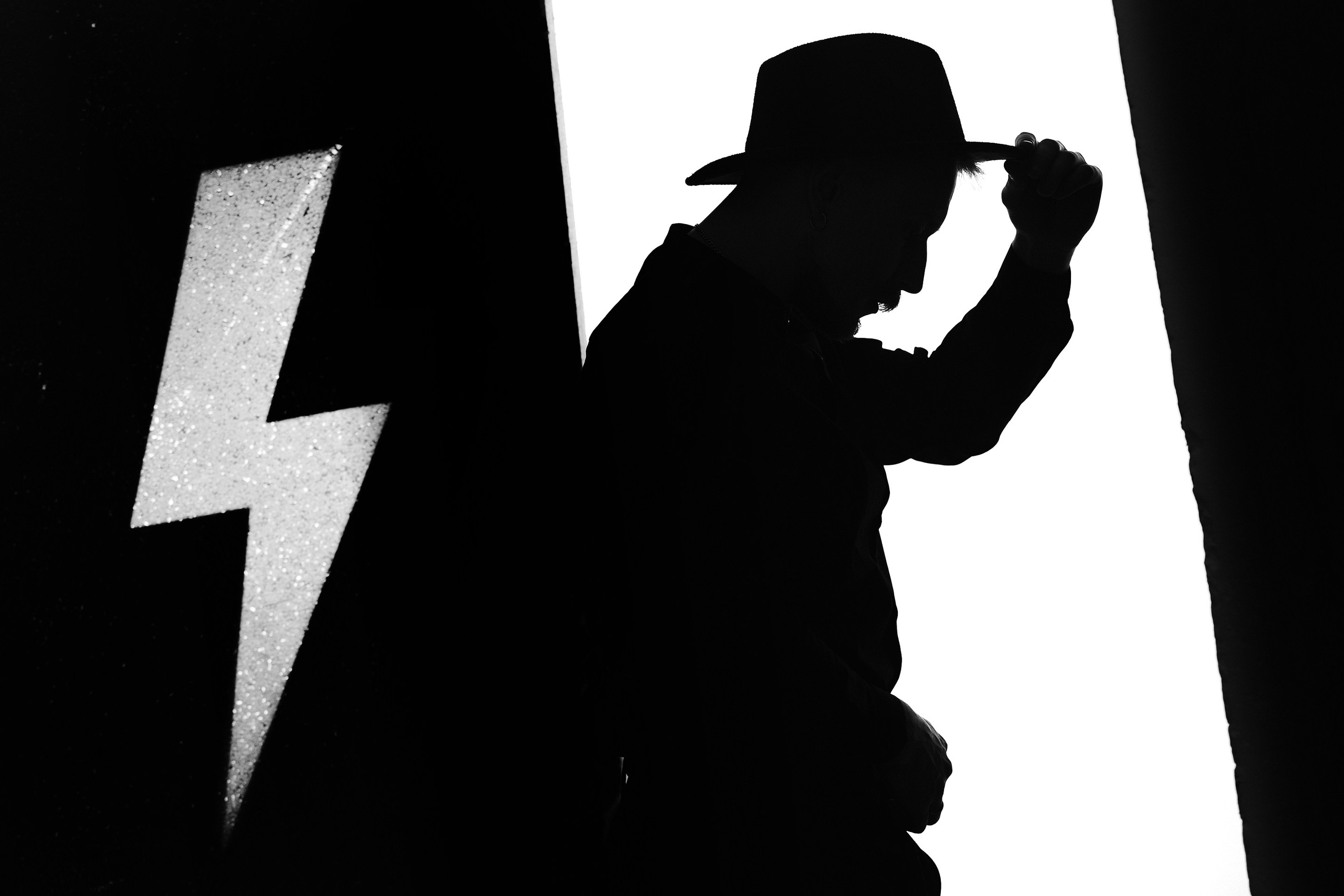 Креативная мужская фотосессия. Профессиональный фотограф в Новосибирске