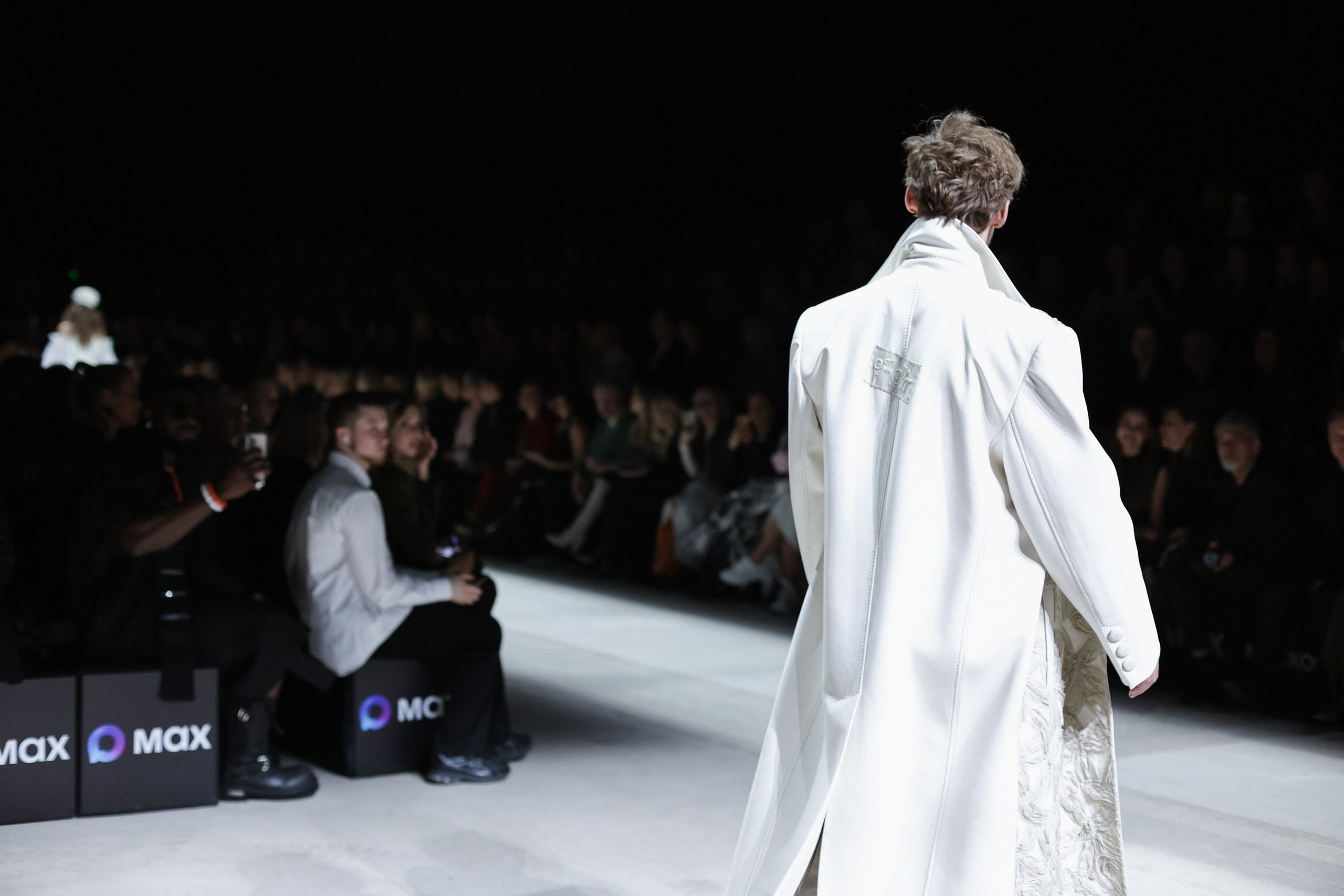 Показ IGOR GULYAEV — Moscow Fashion Week 19/03. Jane Kudryavtseva | MODEL PHOTO, PORTRAIT & EVENTS