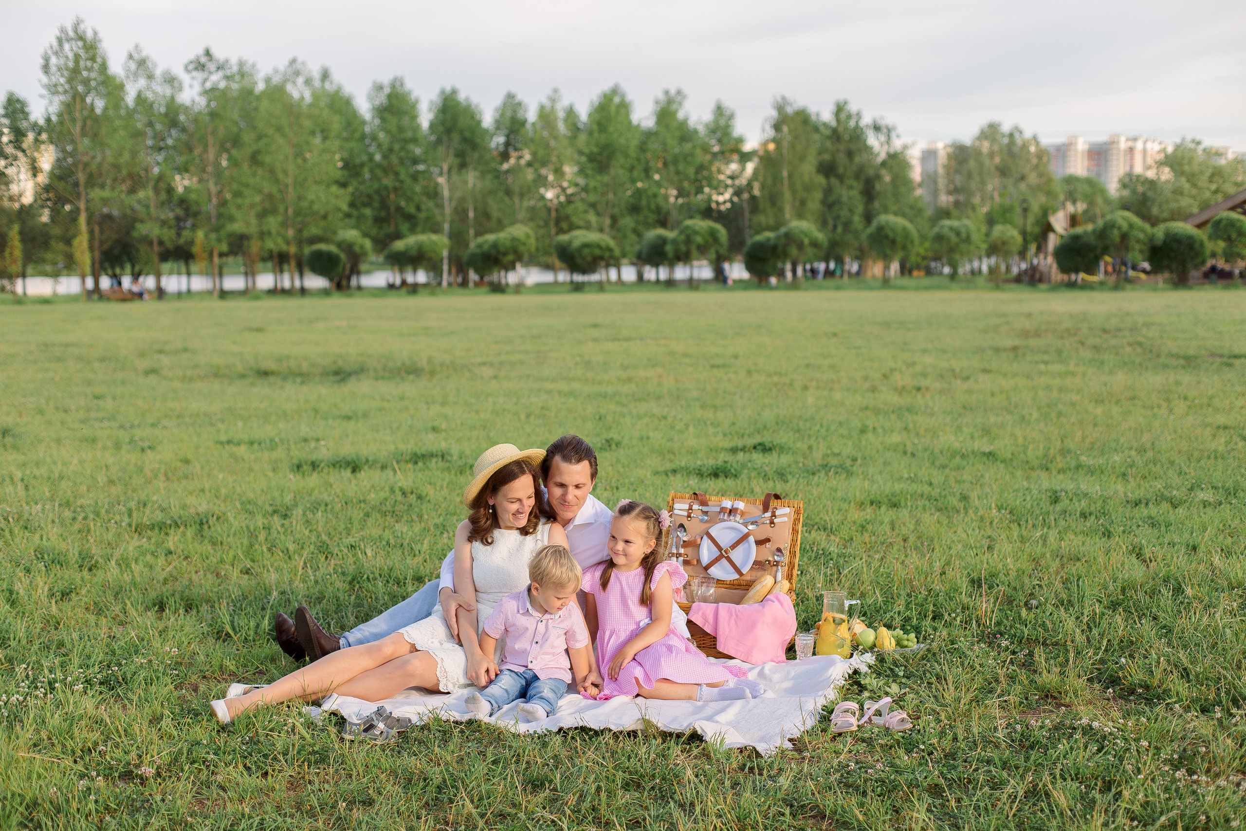 Семейная фотосессия на улице/природе. Фотограф в Москве Авдеева Мария