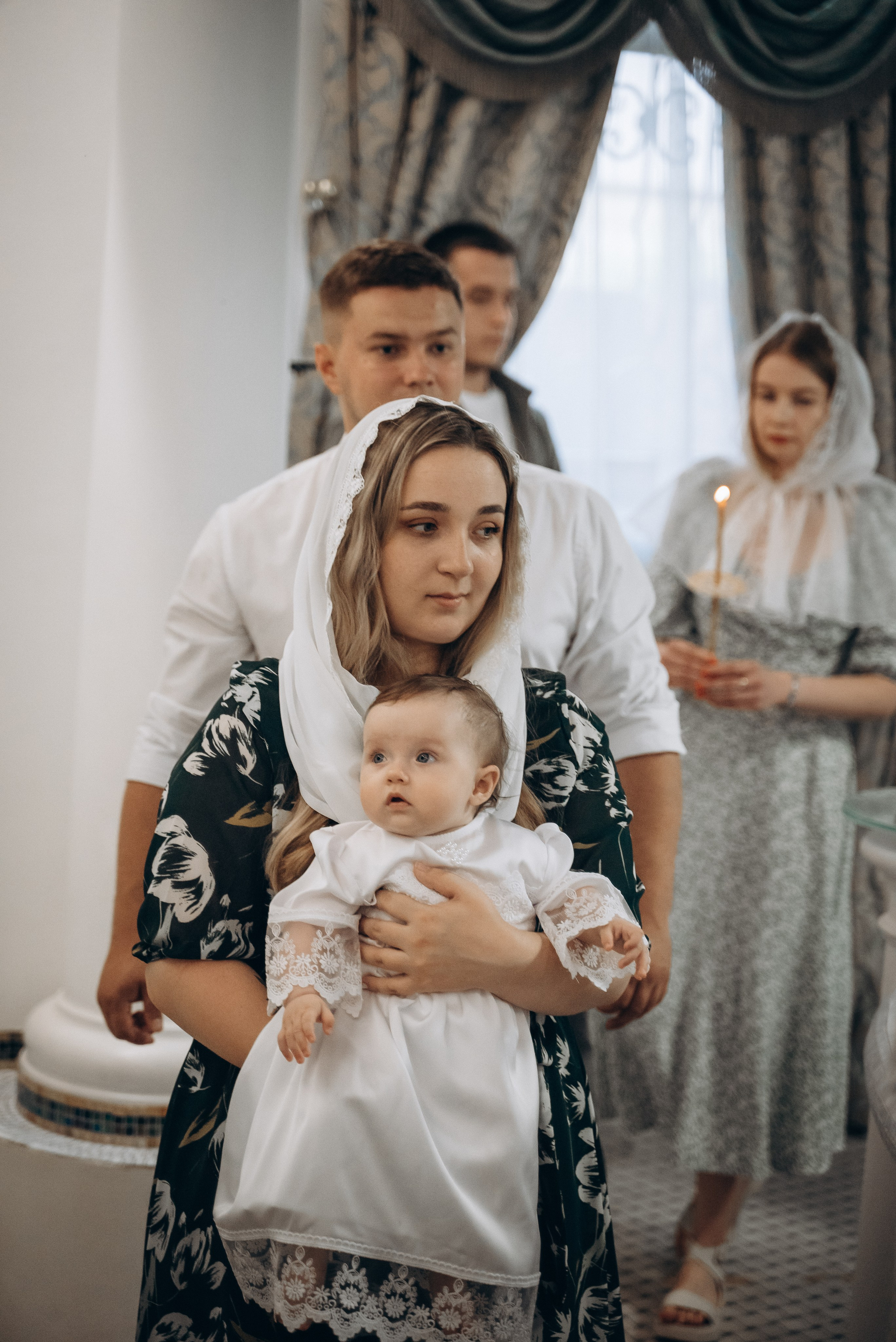 Крещение Варюши (Храм Святой Живоначальной Троицы). Семейный фотограф в Минске Дарья Дреко