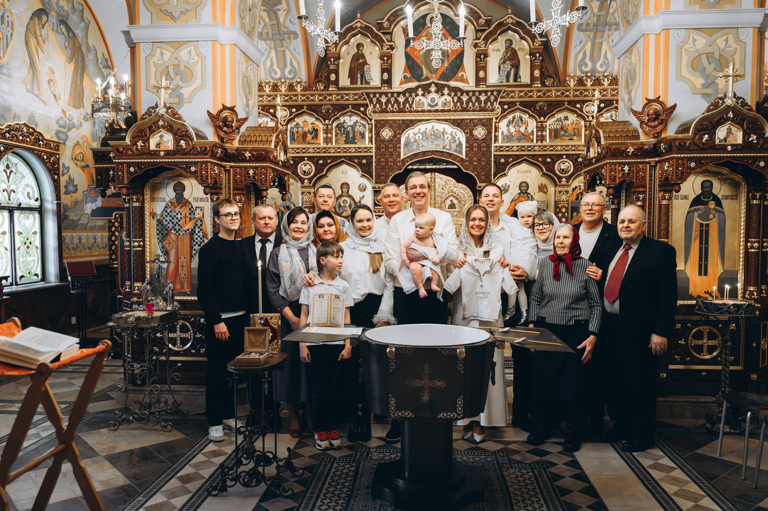 Крещение Фёдора (Храм Всех Святых) криптовый. Семейный фотограф в Минске Дарья Дреко