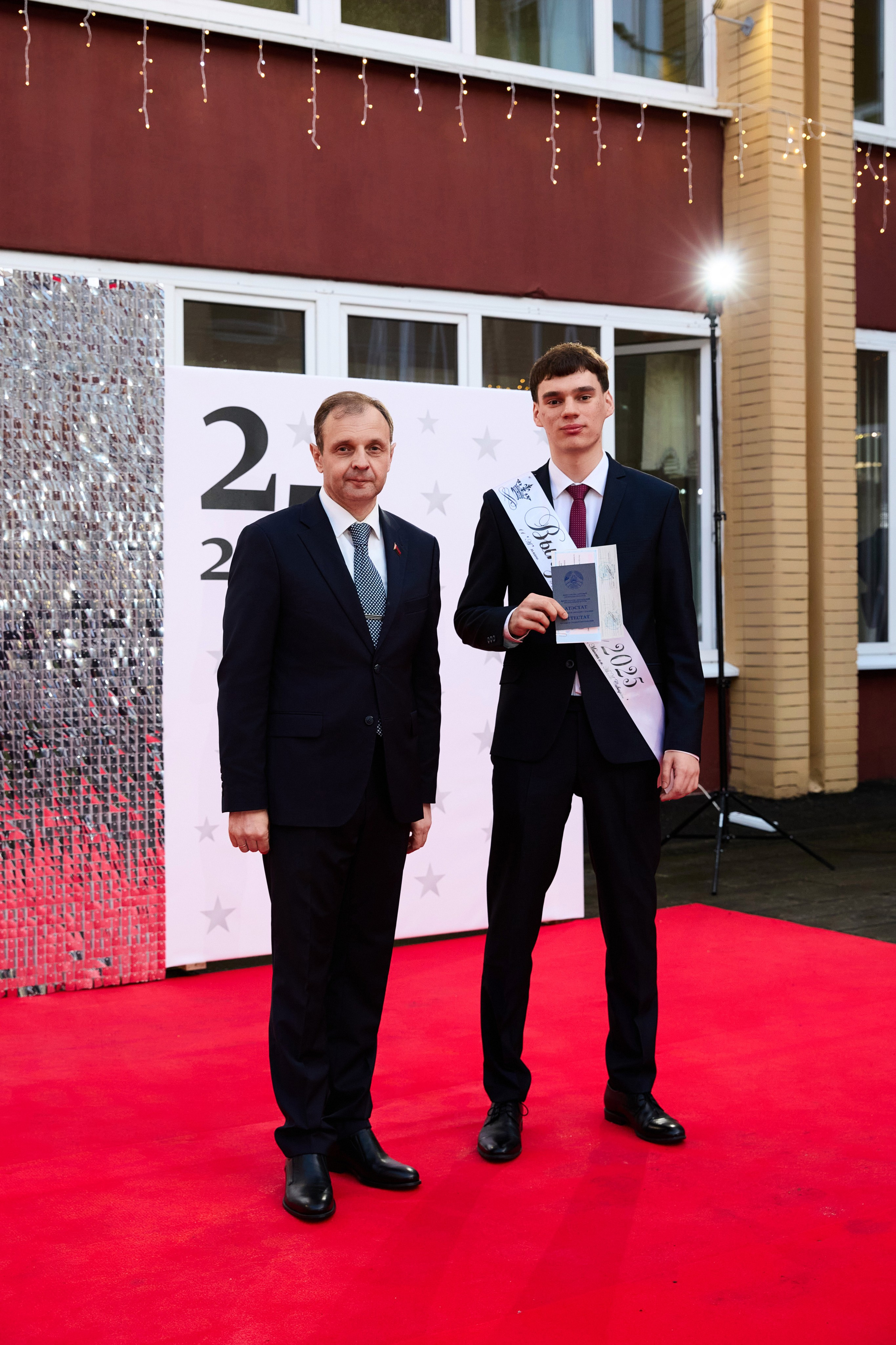 Выпускной 11 класс. Свадебная, репортажная фотосъемка и видеосъемка в Минске. Илья и Юлия Ширмановы. Фотограф | Видеограф | Минск