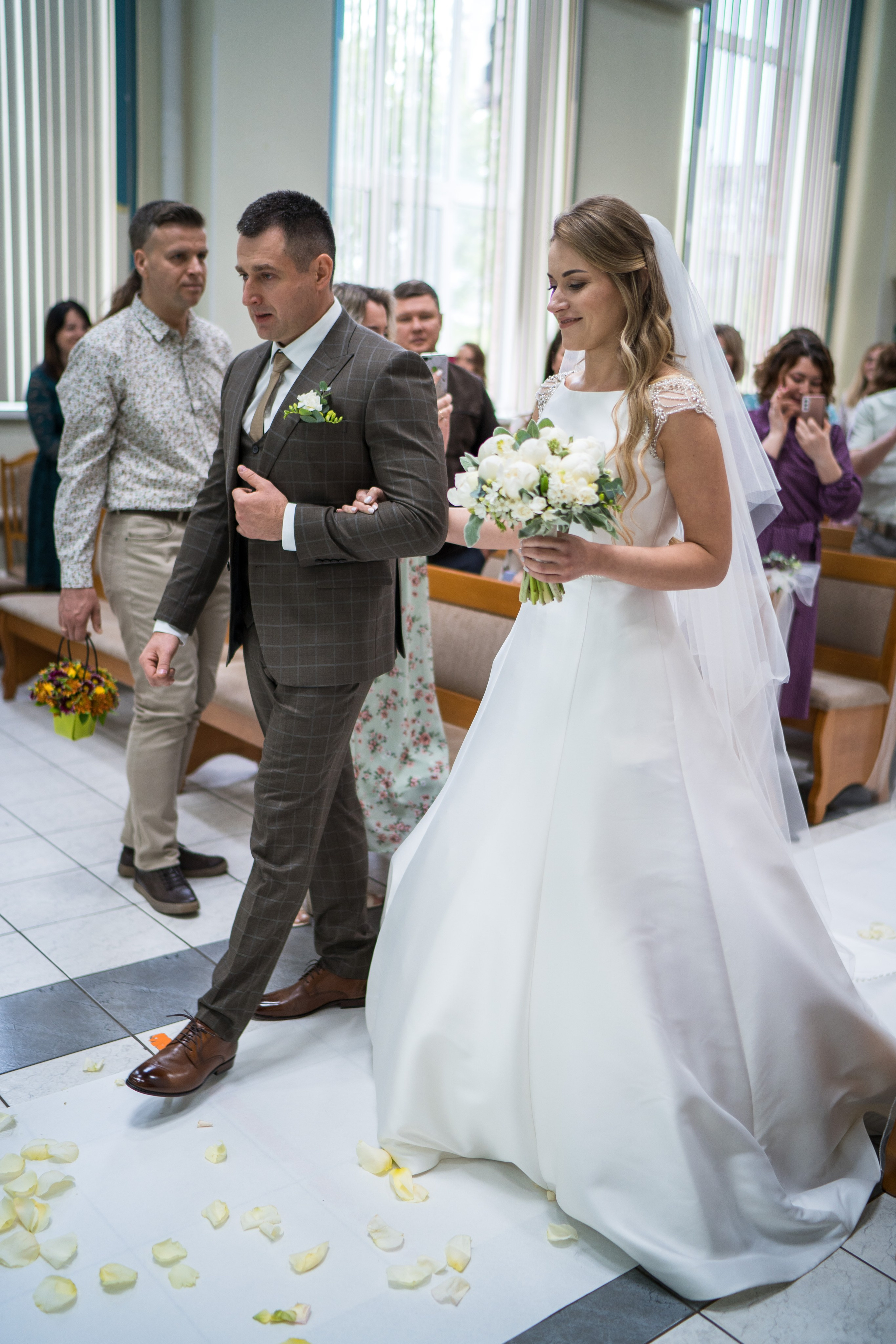 Фотосъемка венчания в Москве. Каталожная и промышленная съемка в Москве Александр Плонский