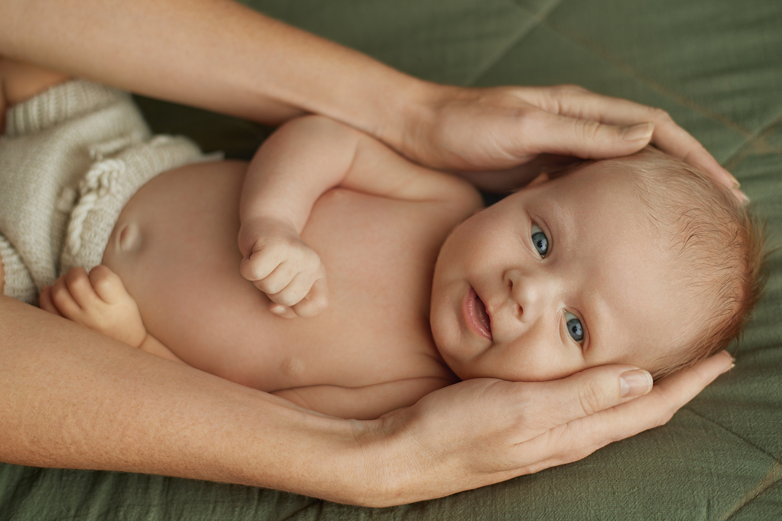Newborn. Фотограф женского портрета, беременности и материнства Харькова Елена