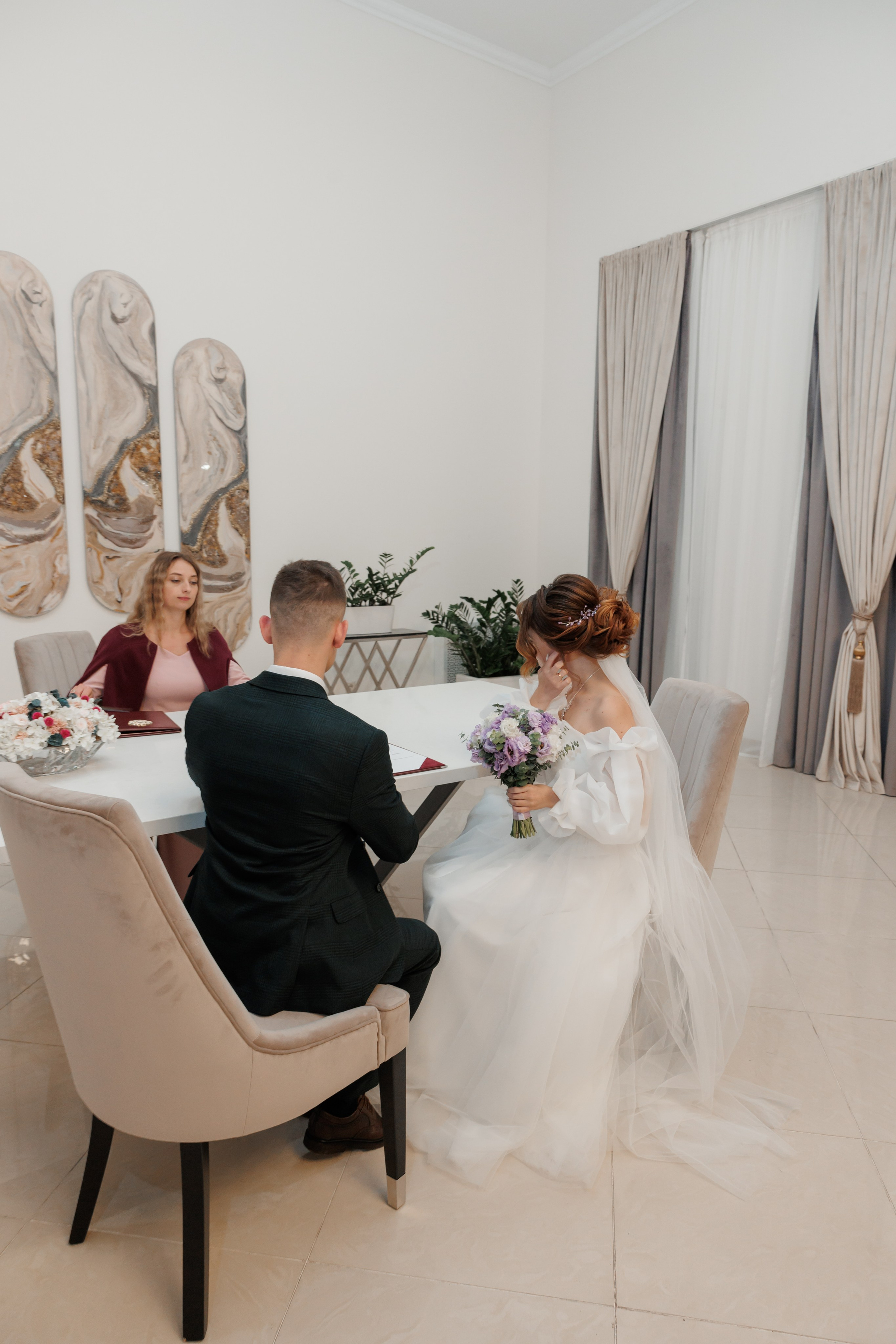 Константин и Дарья, ЗАГС ВДНХ, отель Soluxe, ресторан «Антик». Свадебный и репортажный фотограф (Москва, Королев и другие)