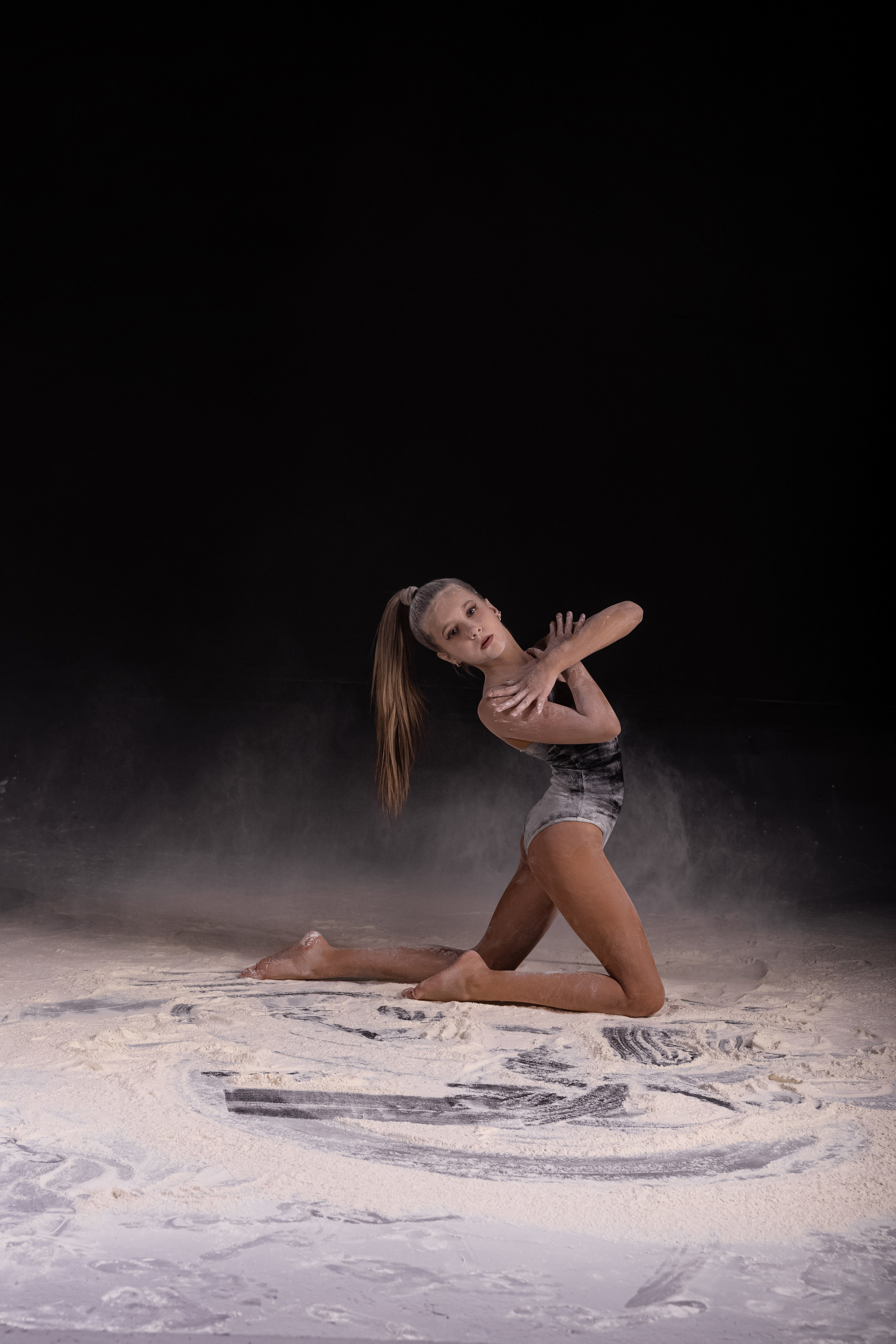 Александра фотосессия с мукой. Семейный, детский фотограф в Твери Кираева Лилия