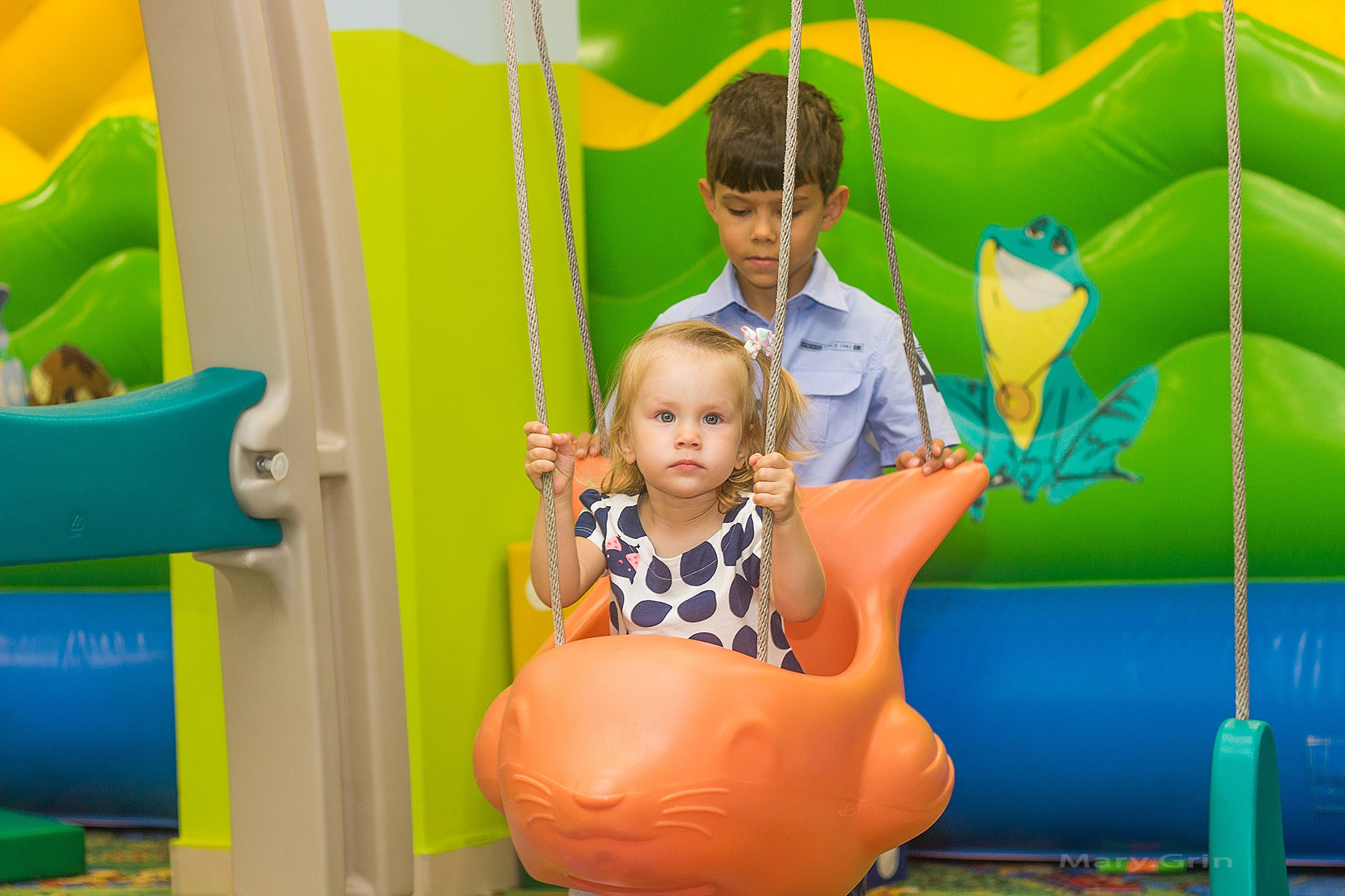 День рождения в стиле свинки Пеппа в Изумрудном городе. Детский и семейный фотограф, фотограф мероприятий Нижний Новгород