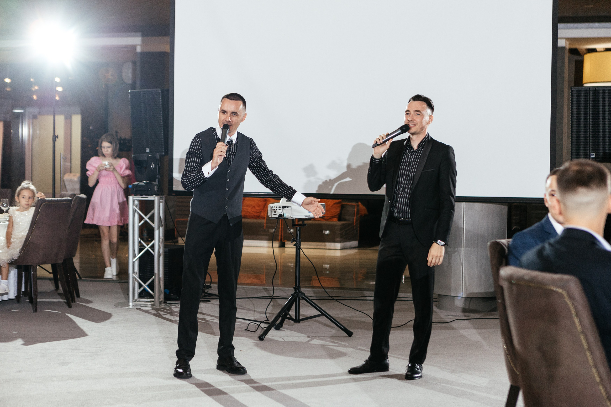 Свадебный фотограф Уфа — Руслан ГабдлисламовЖивые эмоции, красивые кадры, воспоминания на всю жизнь.Работаю по всей Республике Башкортоста. Свадебный фотограф Уфа Руслан Габдлисламов