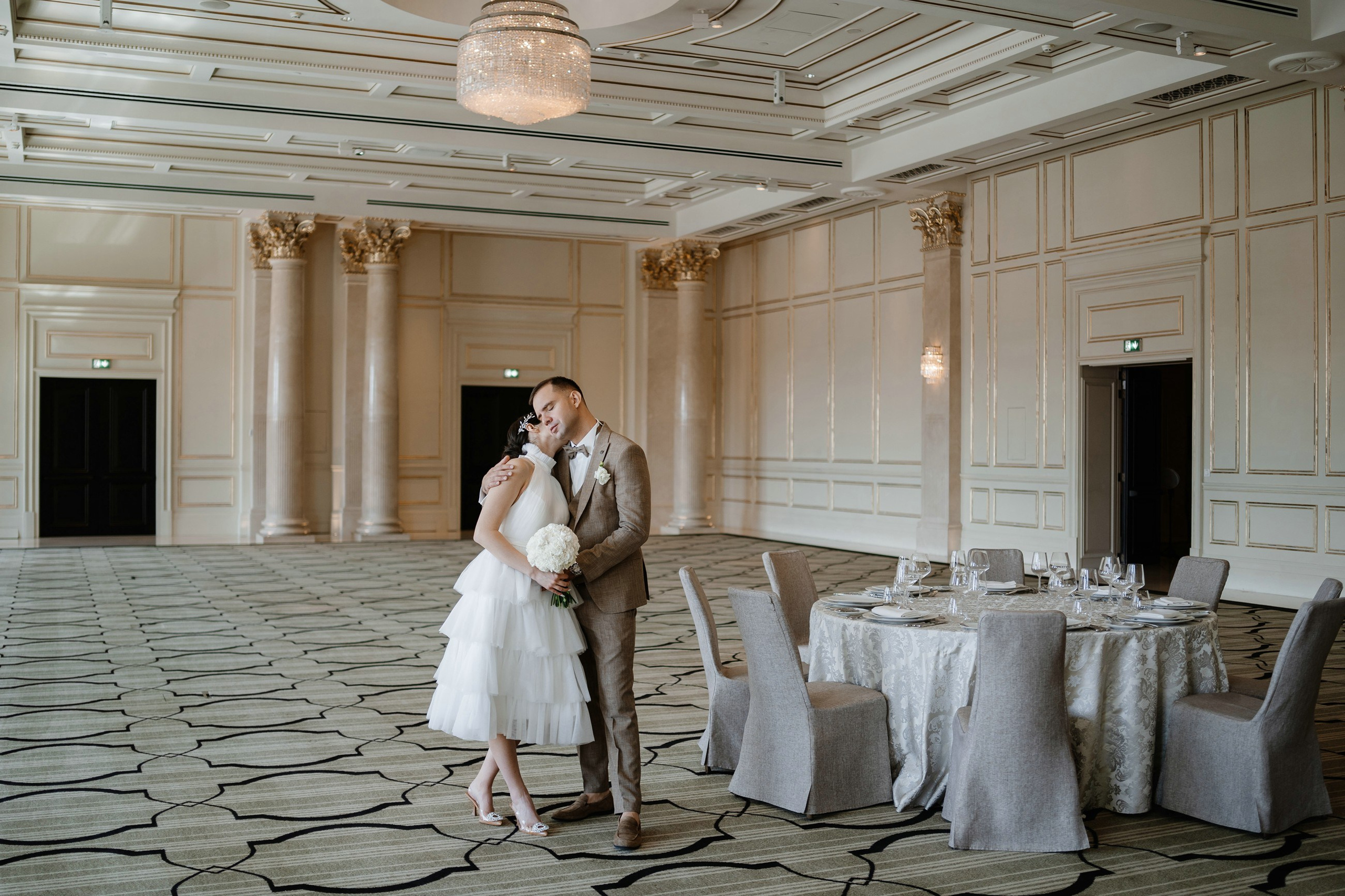 Свадьба в отеле Four Seasons Hotel Moscow. Свадебный и семейный фотограф в Москве Светлана Зоткина