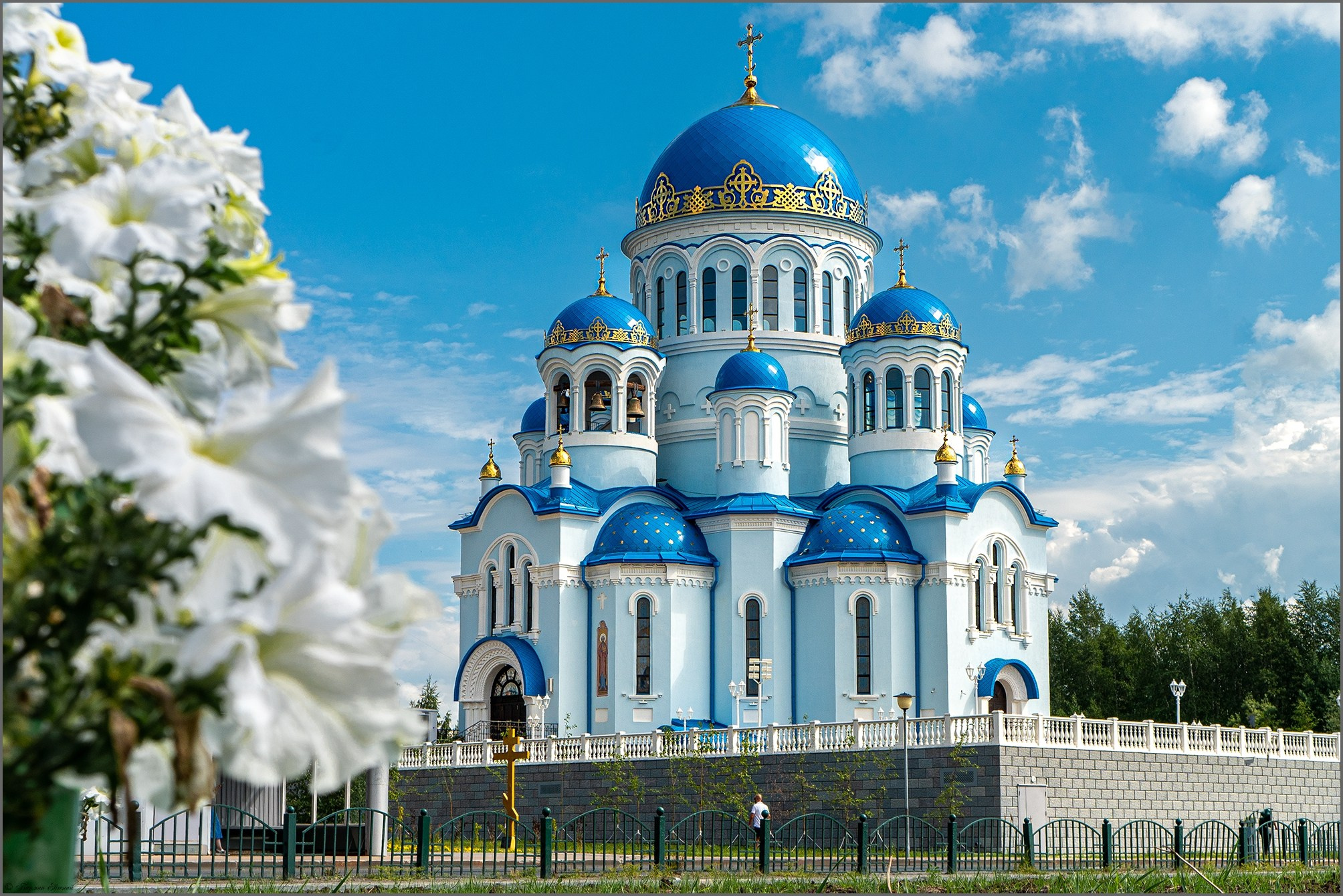 Свято Троицкий кафедральный собор. Фотограф в Сургуте Евгений Бармин