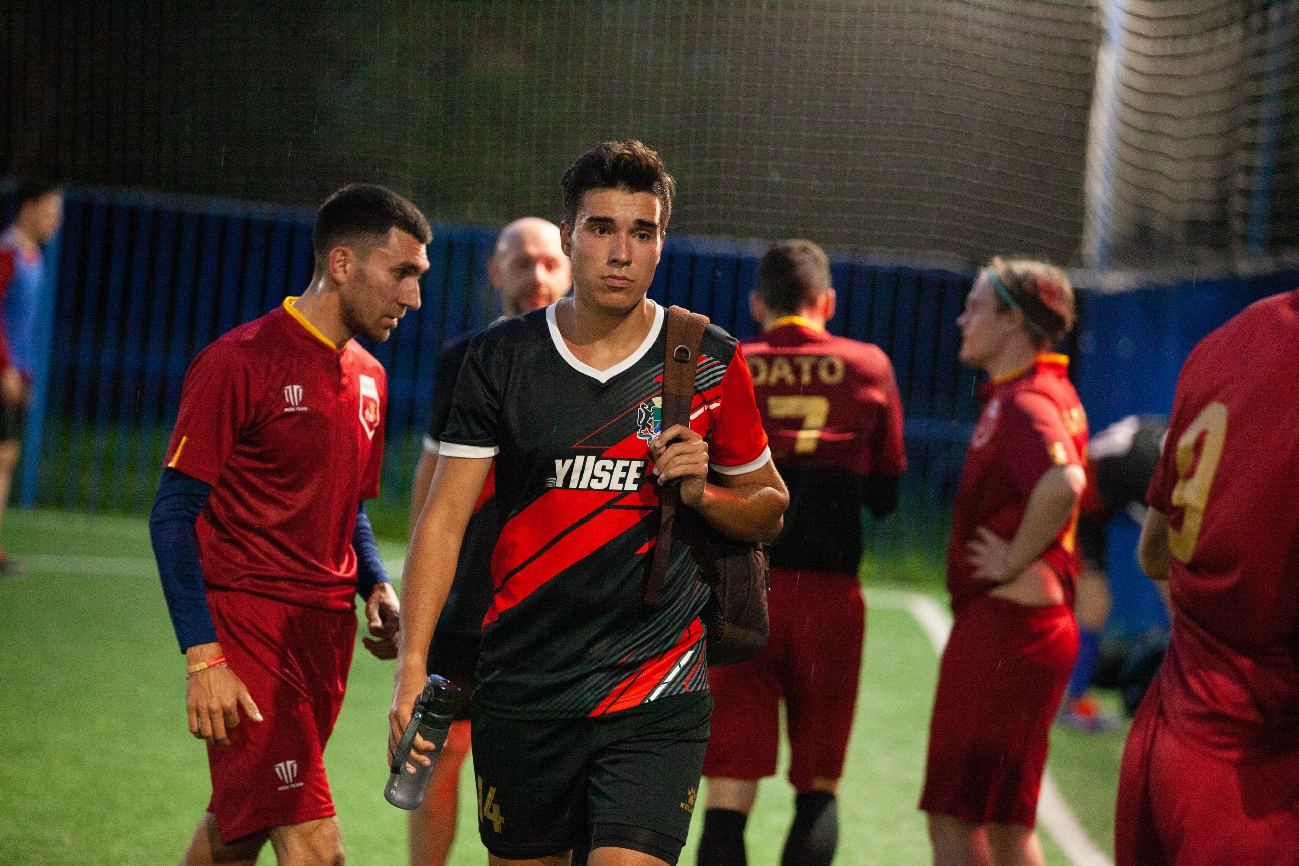 ФУТБОЛ. Фото. Спортивный фотограф, трансляция, звук и свет в Новосибирске