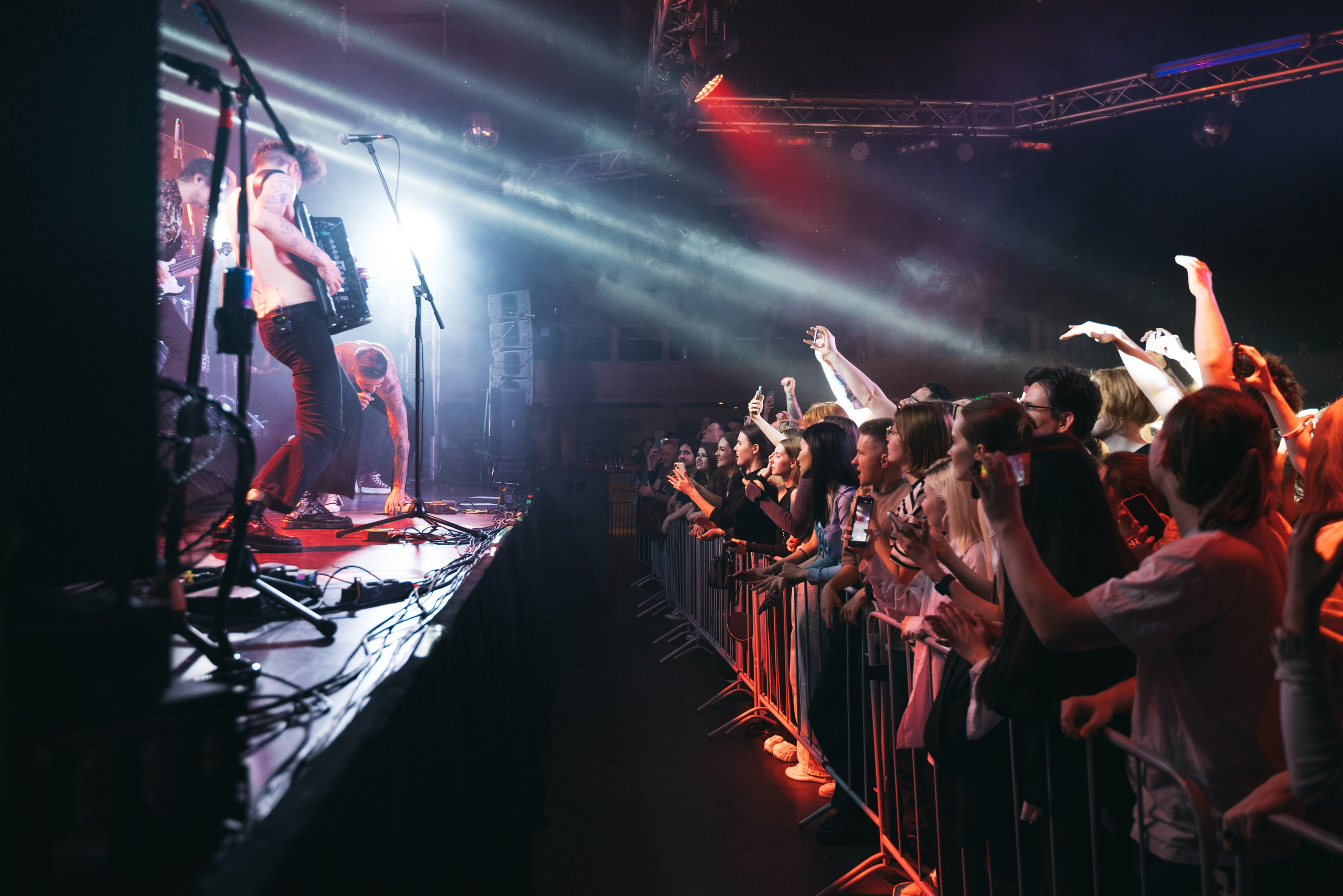 Концерт группы «The Hatters» 4.04.24. Репортажный и свадебный фотограф в Сургуте