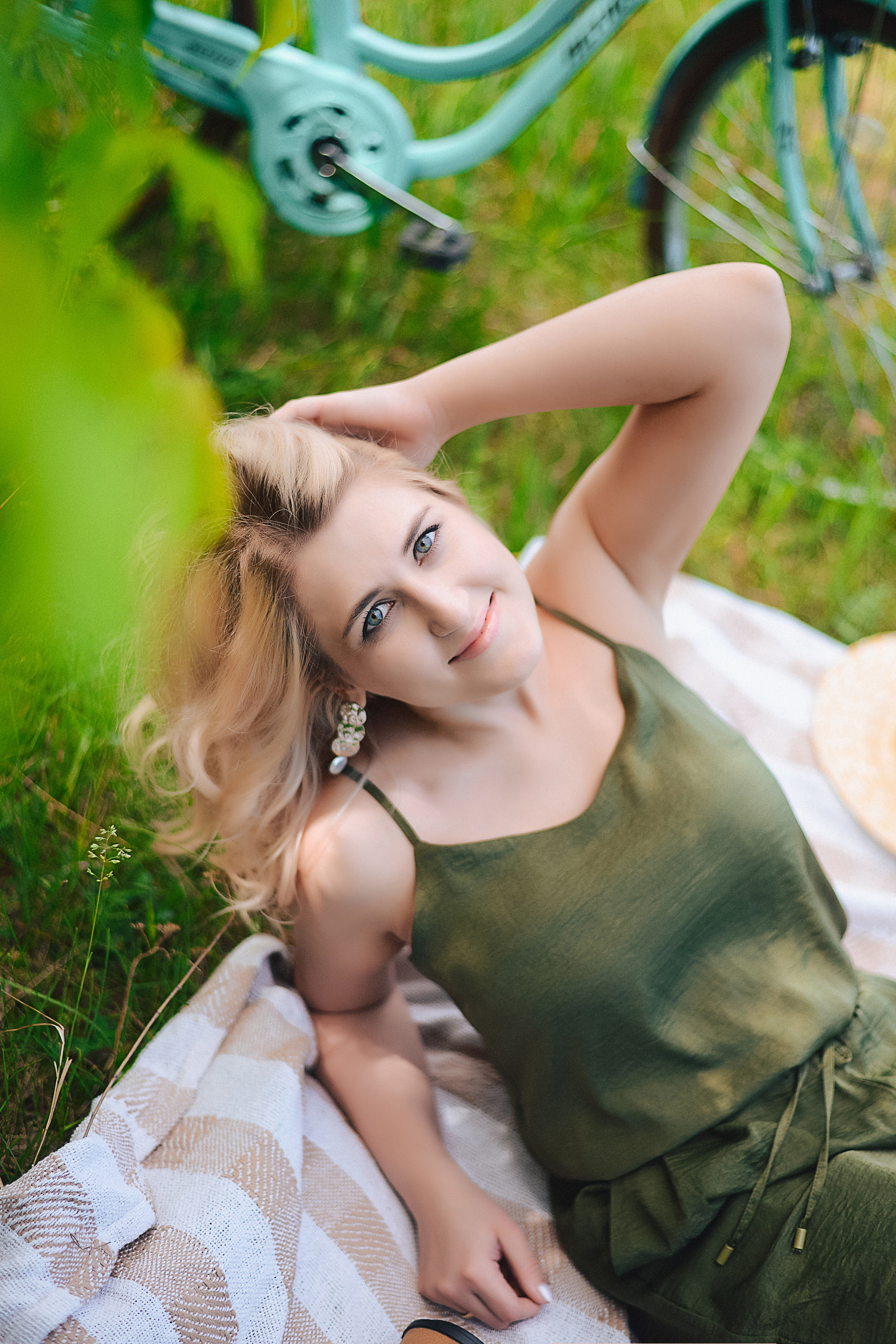 Пикник (с велосипедом). Thephoto-russia.ru