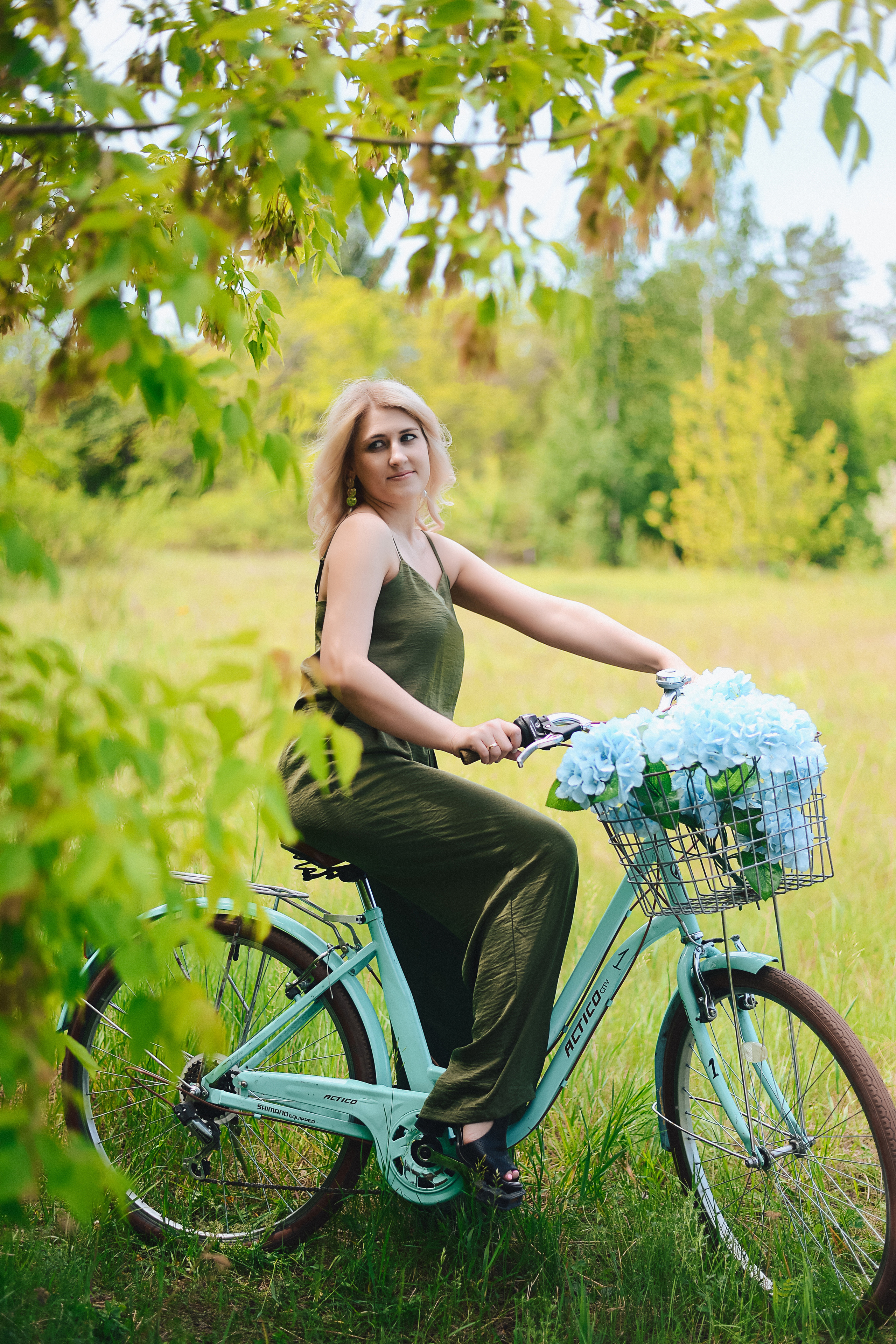 Пикник (с велосипедом). Thephoto-russia.ru