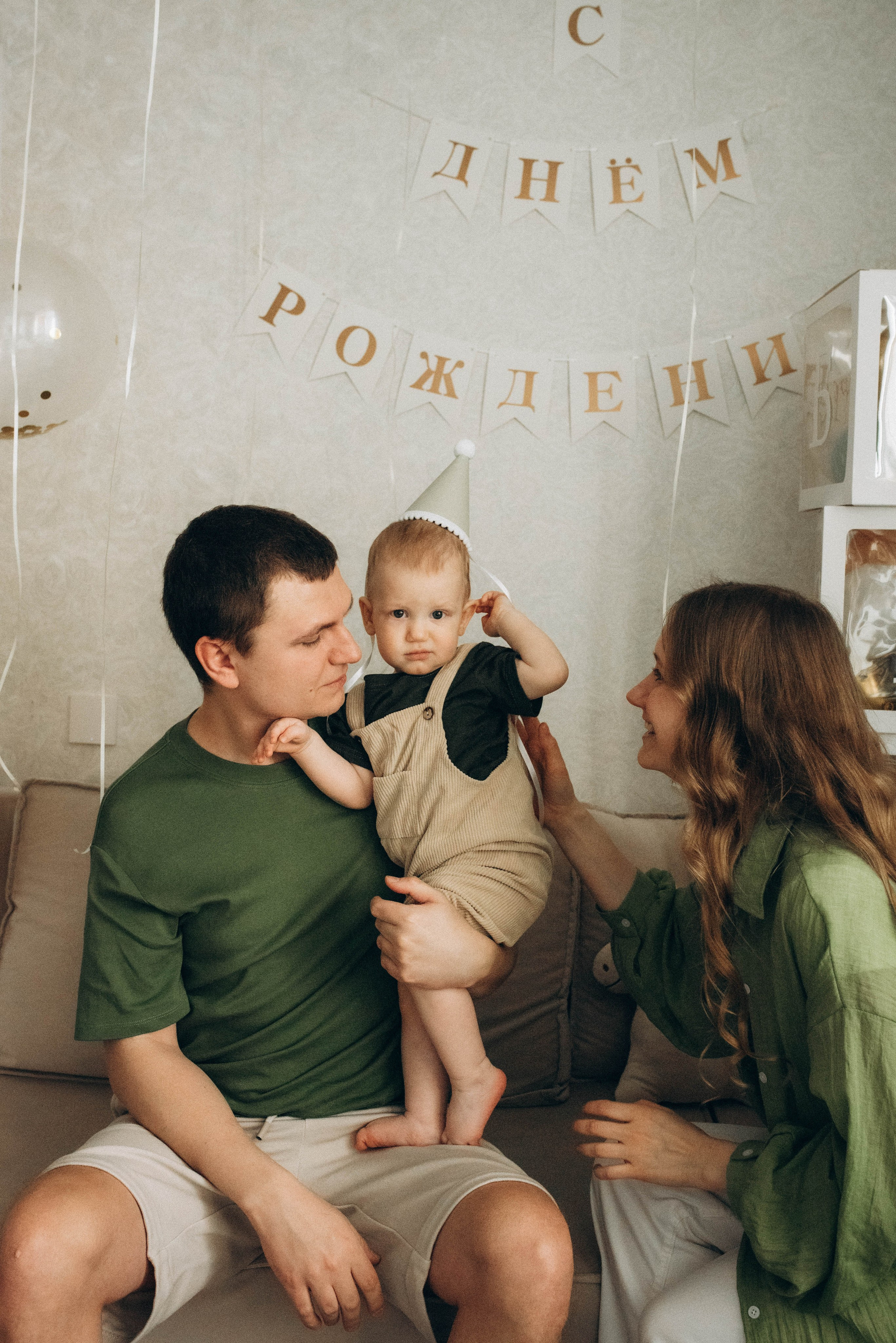 Семейная фотосессия ко дню рождения малыша. Семейный фотограф в Железнодорожном Масаева Елена