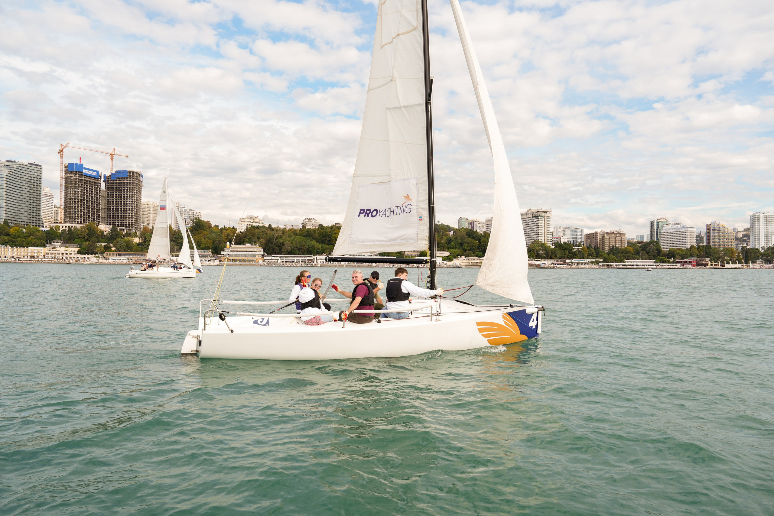 Яхтенная регата для компании Агрегатка. Репортажный фотограф в Красной Поляне и Сочи Павлюченко Екатерина