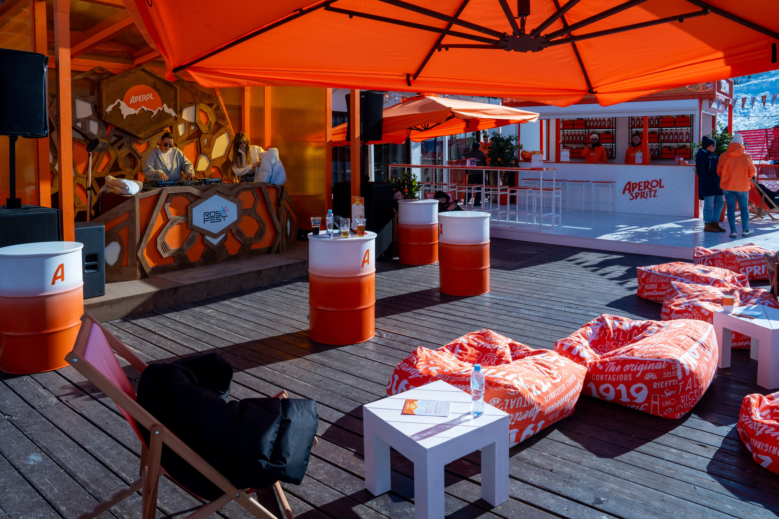 Фотоотчет партнерской интеграции Aperol Spritz на Роза Фест 2025. Репортажный фотограф в Красной Поляне и Сочи Павлюченко Екатерина