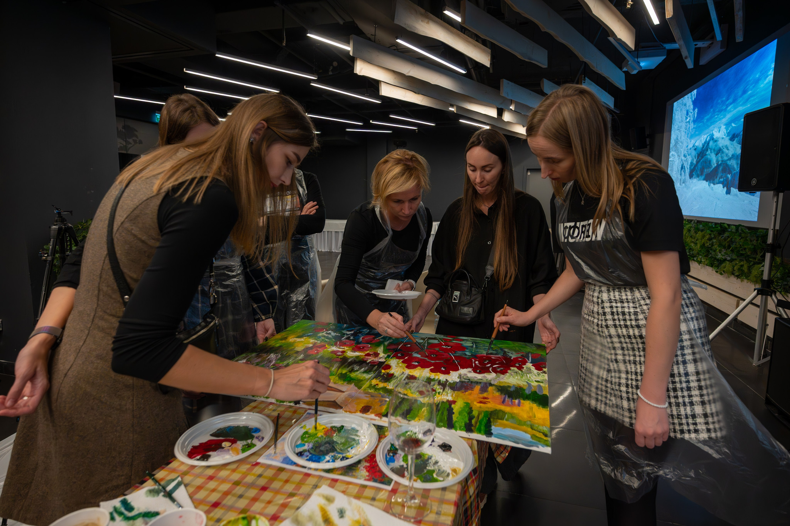 MICE мероприятие — мастер класс по акварели. Репортажный фотограф в Красной Поляне и Сочи Павлюченко Екатерина