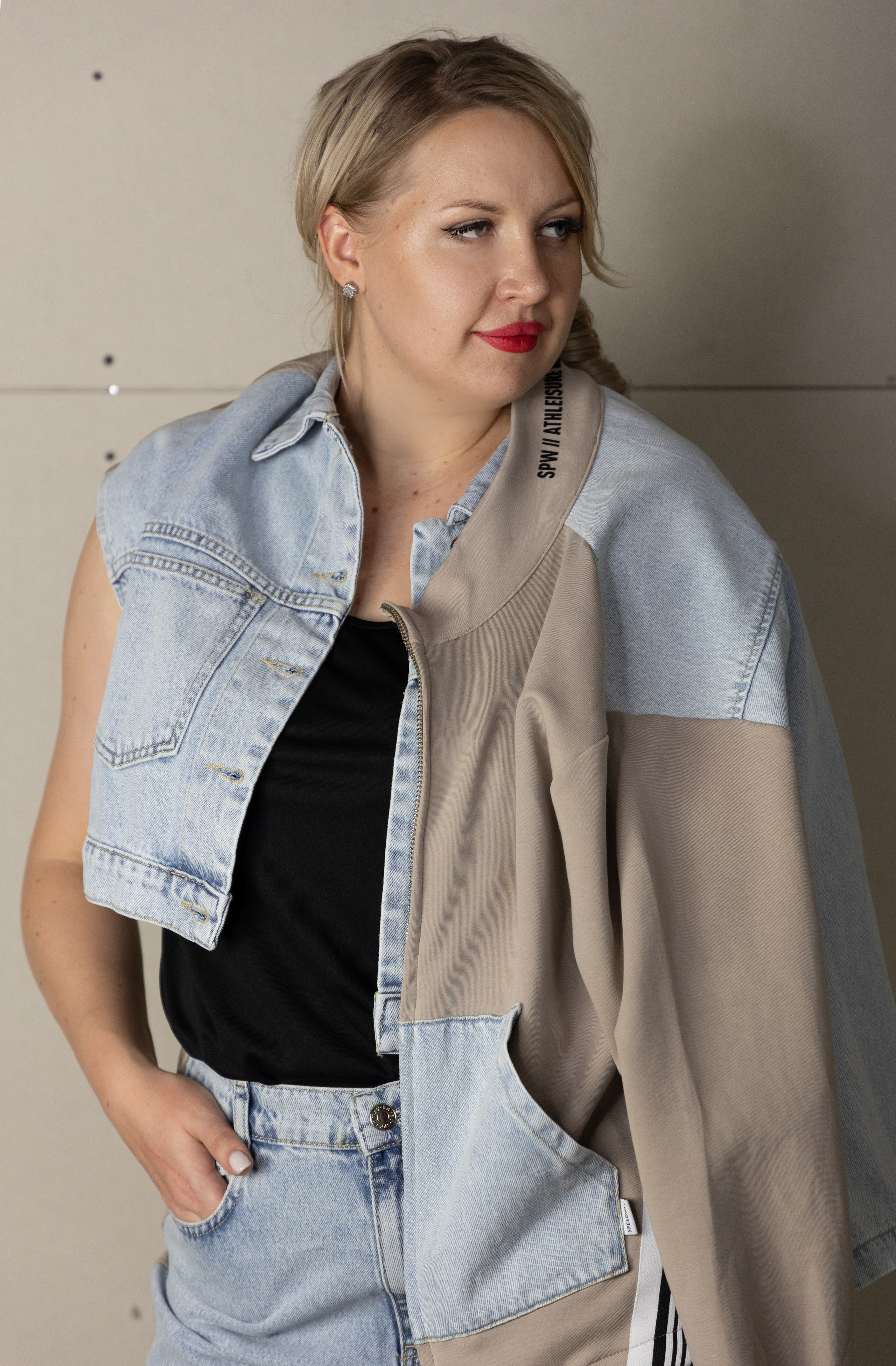 Модели для съёмок товаров на маркетплейсах. Фотограф Татьяна Марсуверских Жуковский. Фотограф для маркетплейсов, фотоуслуги в Жуковском Татьяна Марсуверских