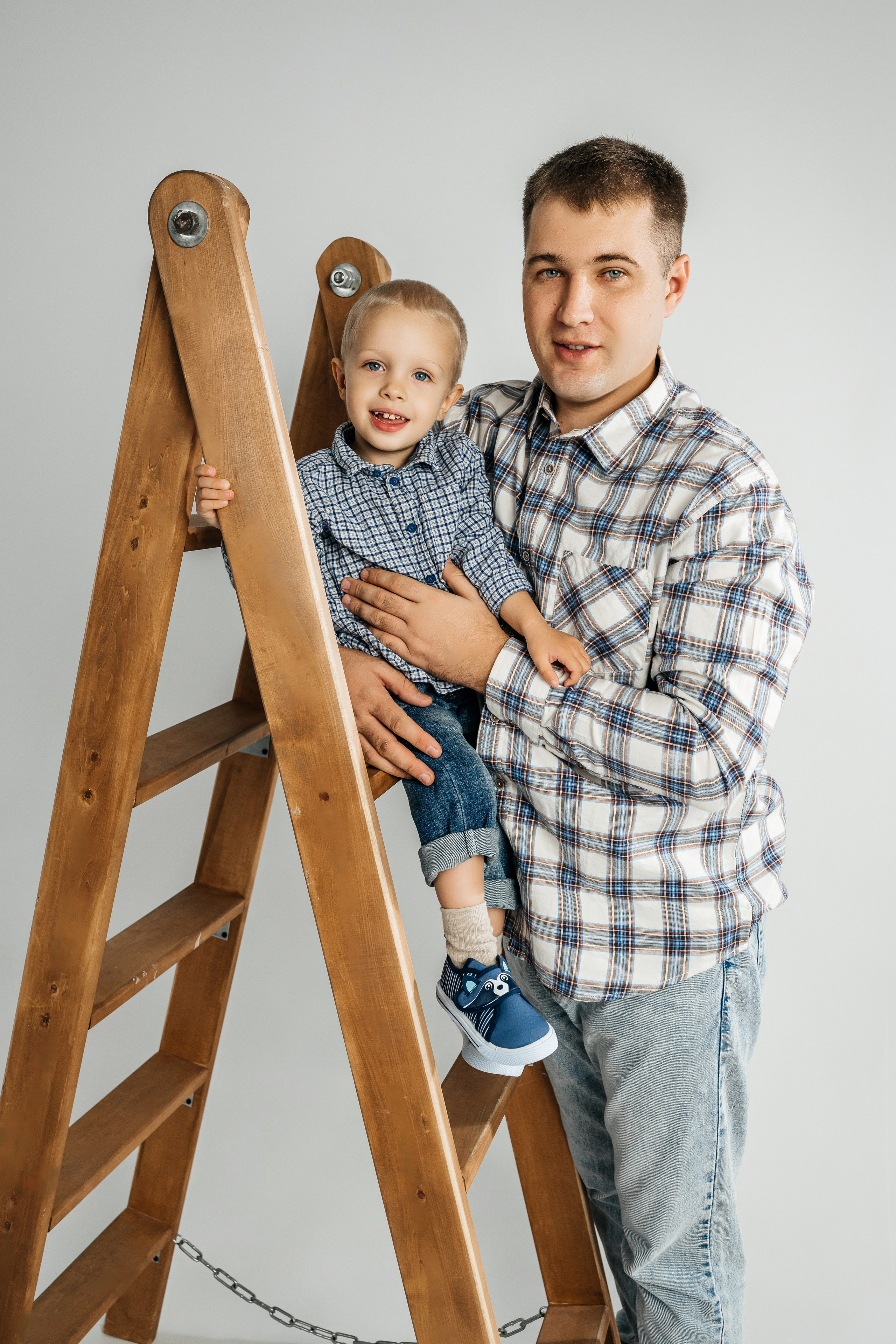 Семья в студии Арта. Фотограф в Каменске-Шахтинском Ольга Сагал