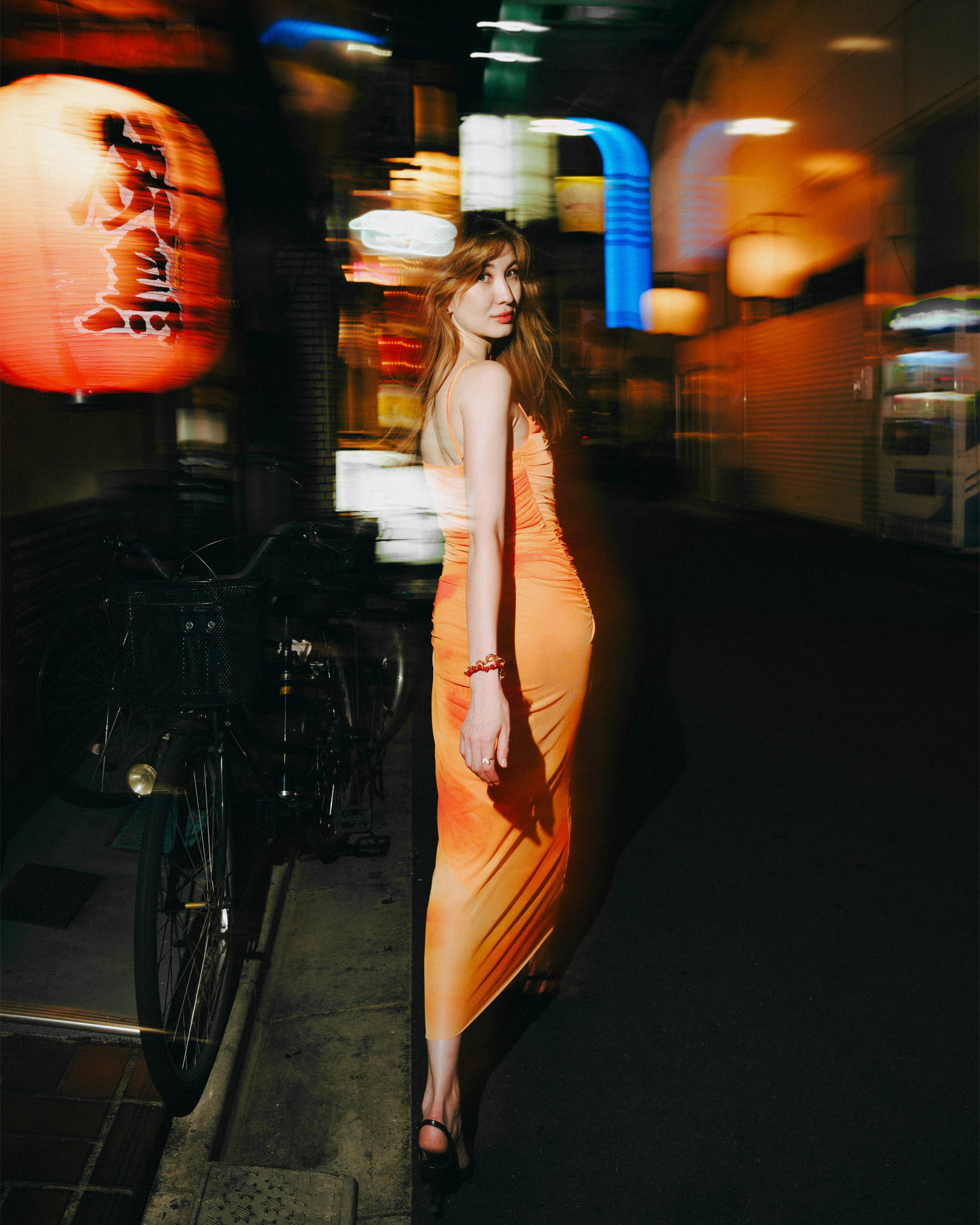 Dana. Photographer in Tokyo Anatolii Ozarto