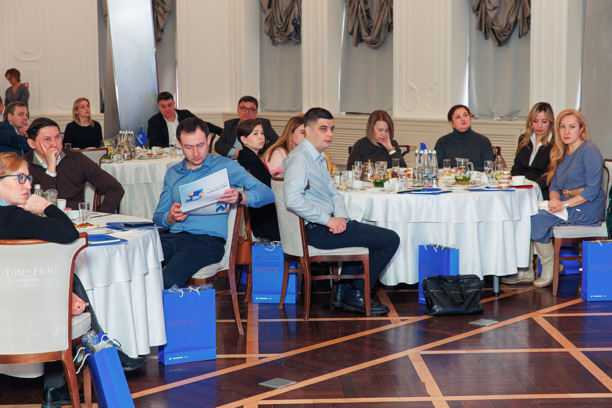 Бизнес-завтрак от Газпромбанка. Репортажный и свадебный фотограф в Уфе Павел Кожевников