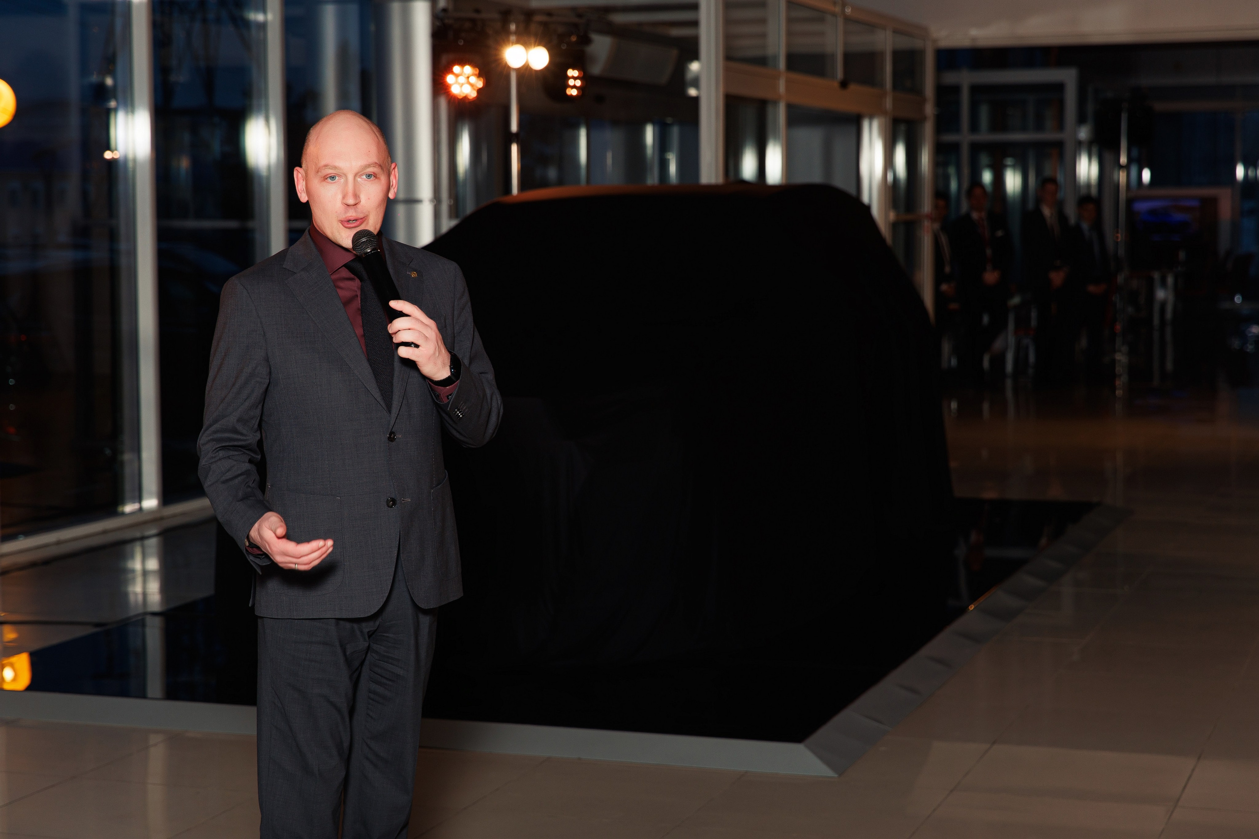 Презентация новой Toyota RAV4. Репортажный и свадебный фотограф в Уфе Павел Кожевников