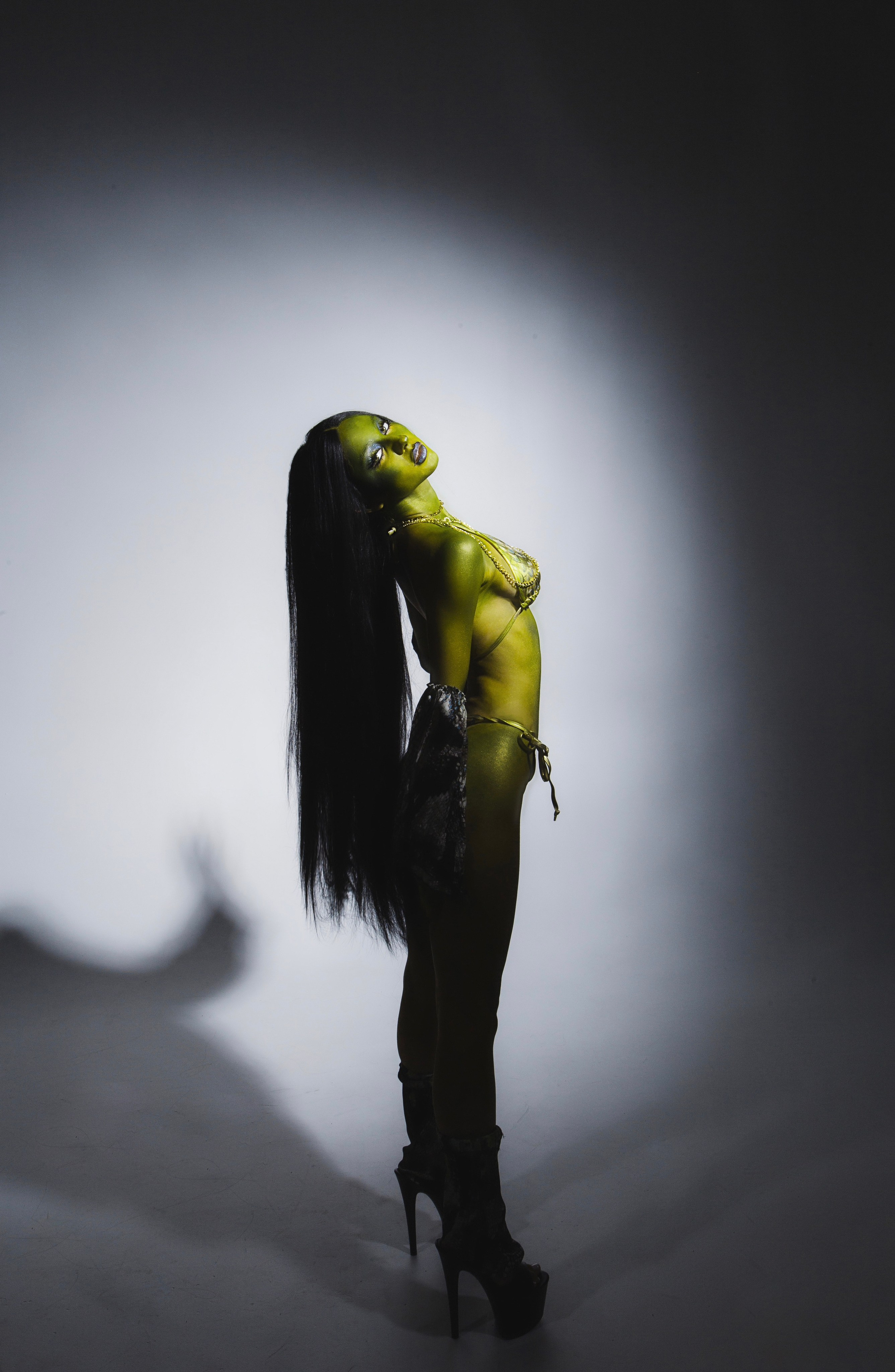 Модель София Новосибирск. Коммерческий фотограф для маркетплейсов Wildberries и Ozon в Новосибирске — фото и видео для брендов