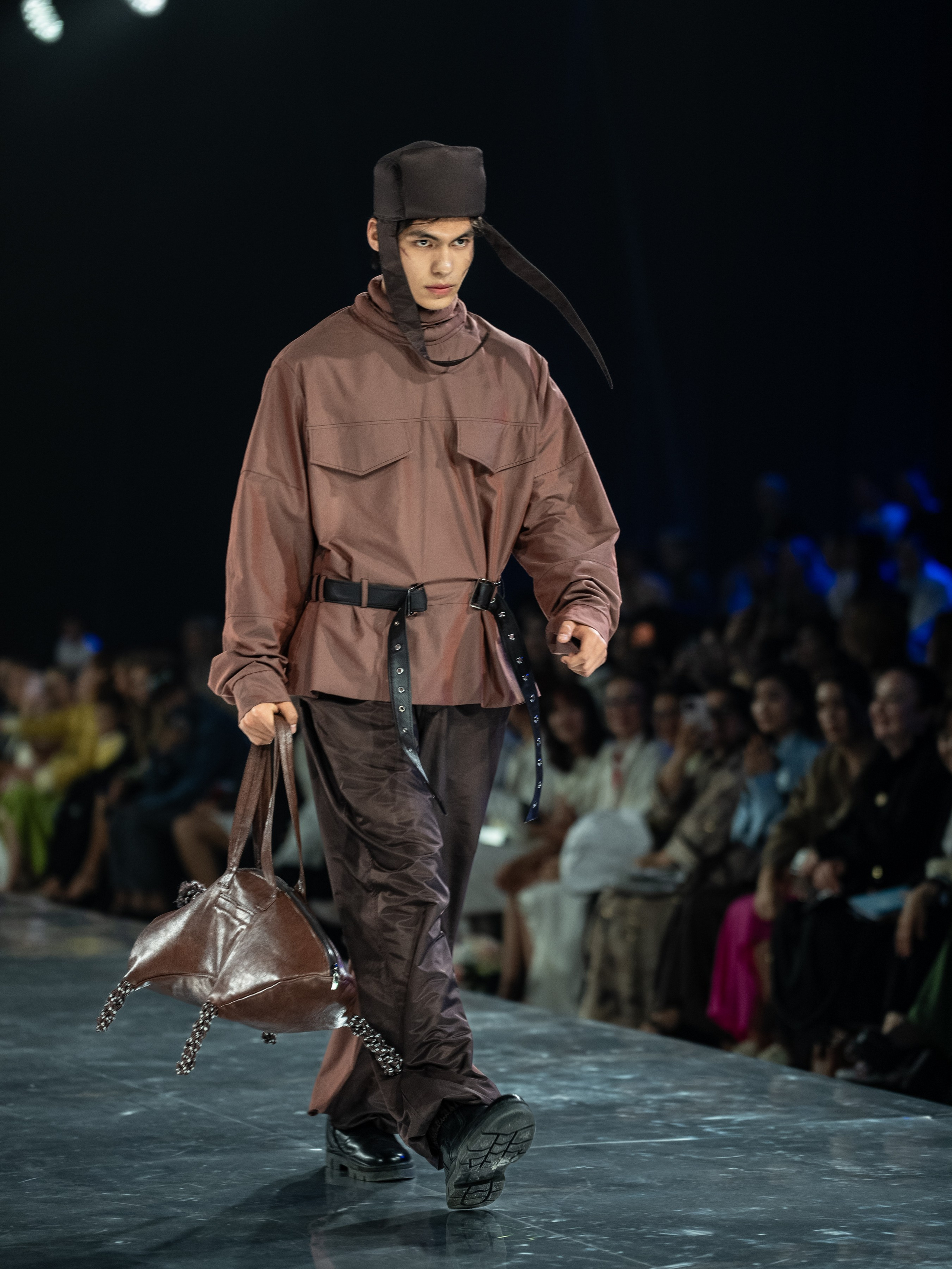Visa Fashion Week Almaty Pre-Fall 2026 GAZHAIYIP. Сайт Алматинского НЮ АРТ, будуар и фэшн фотографа Дениса Карпенко