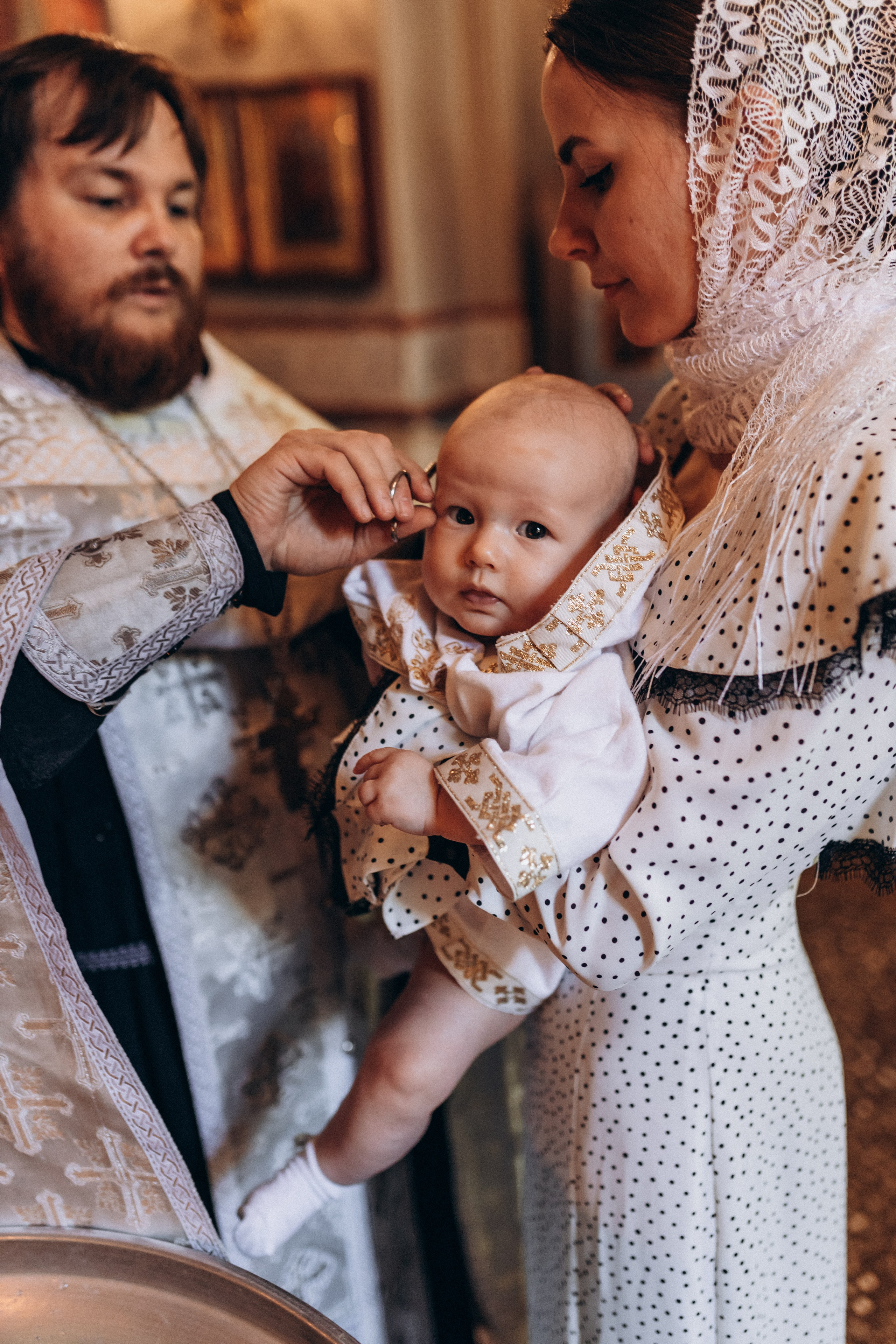 Таинство Крещения Ромы Церковь Покрова Пресвятой Богородицы в Покровском-Глебове-Стрешневе. Семейный и женский фотограф в Москве Коновалова Олеся