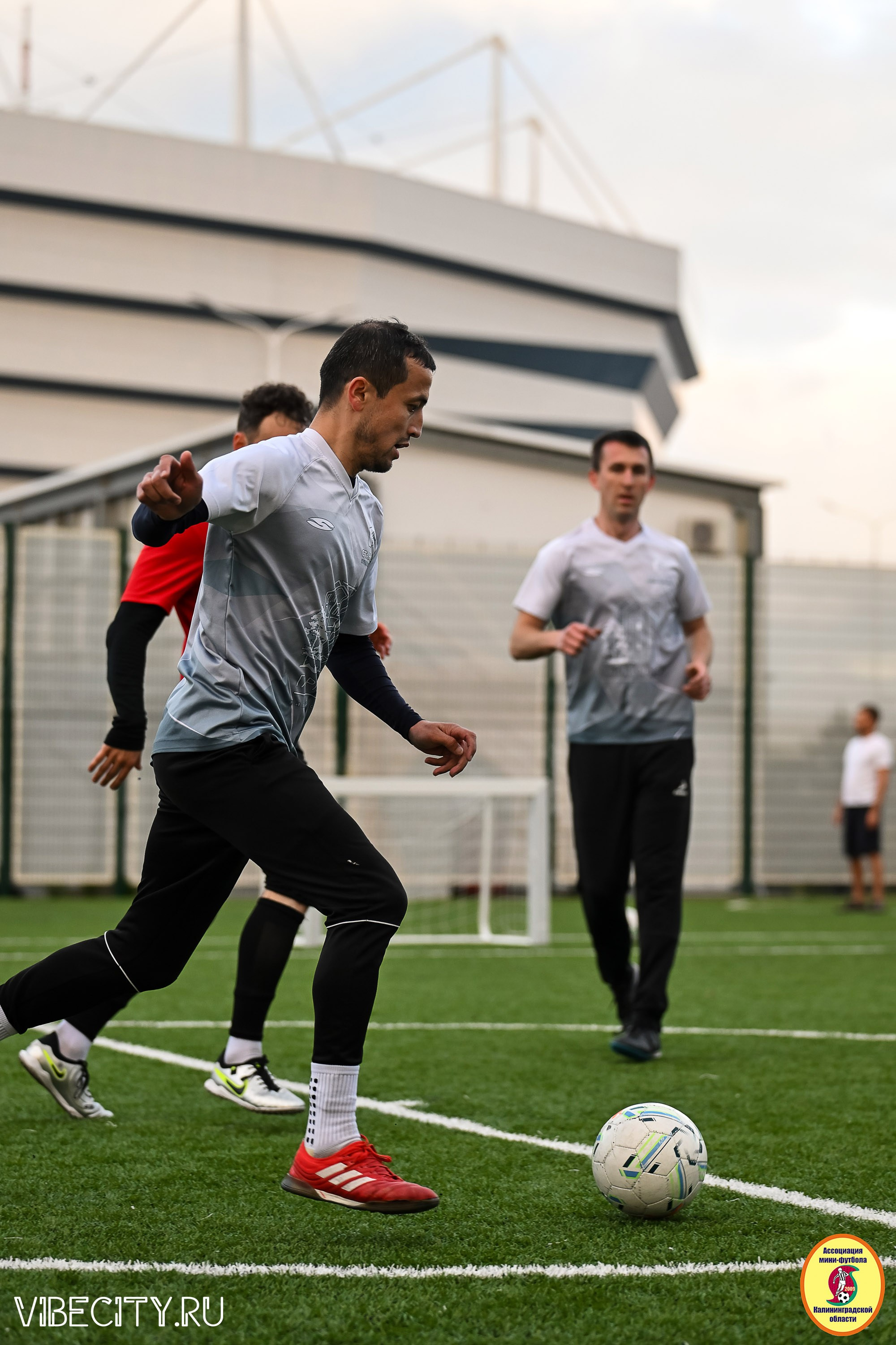 ИГРЫ МИНИ-ФУТБОЛЬНОЙ ЛИГИ. VIBECITY.RU Вайб Сити Ру Фоторепортажи Фотоотчеты Калининград