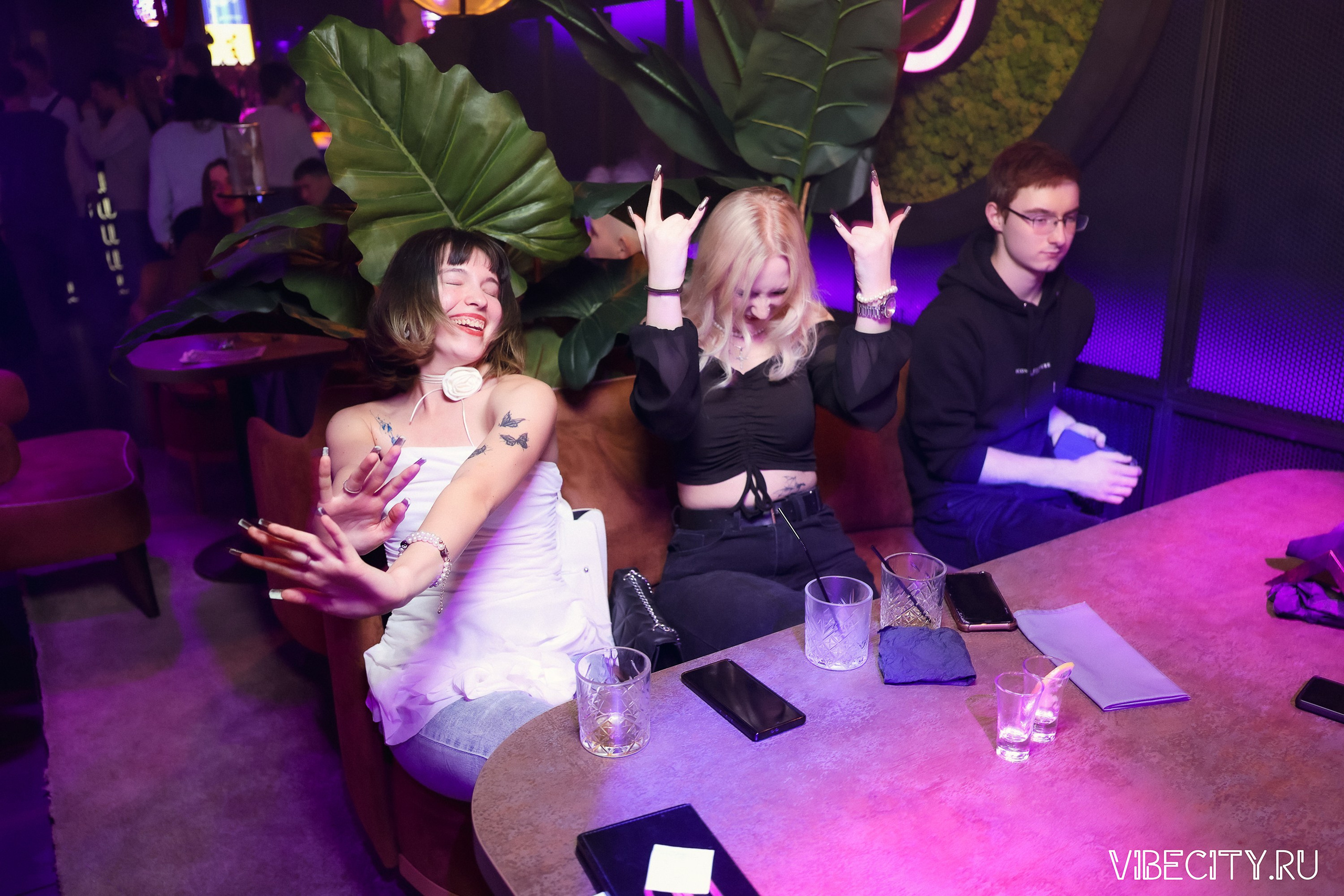 DOUBLE U. VIBECITY.RU Вайб Сити Ру Фоторепортажи Фотоотчеты Калининград