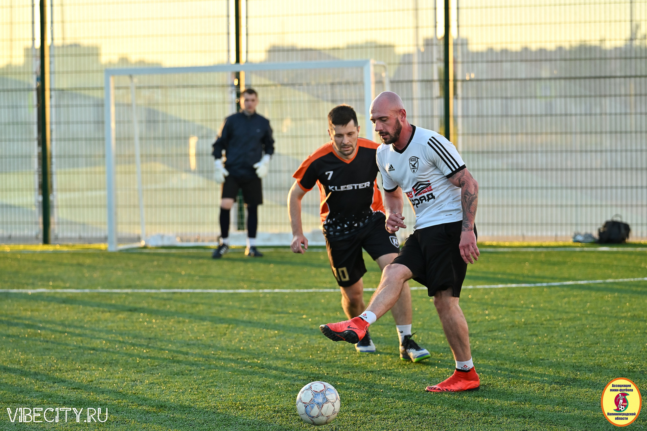 ИГРЫ МИНИ-ФУТБОЛЬНОЙ И КОРПОРАТИВНОЙ ЛИГИ. VIBECITY.RU Вайб Сити Ру Фоторепортажи Фотоотчеты Калининград