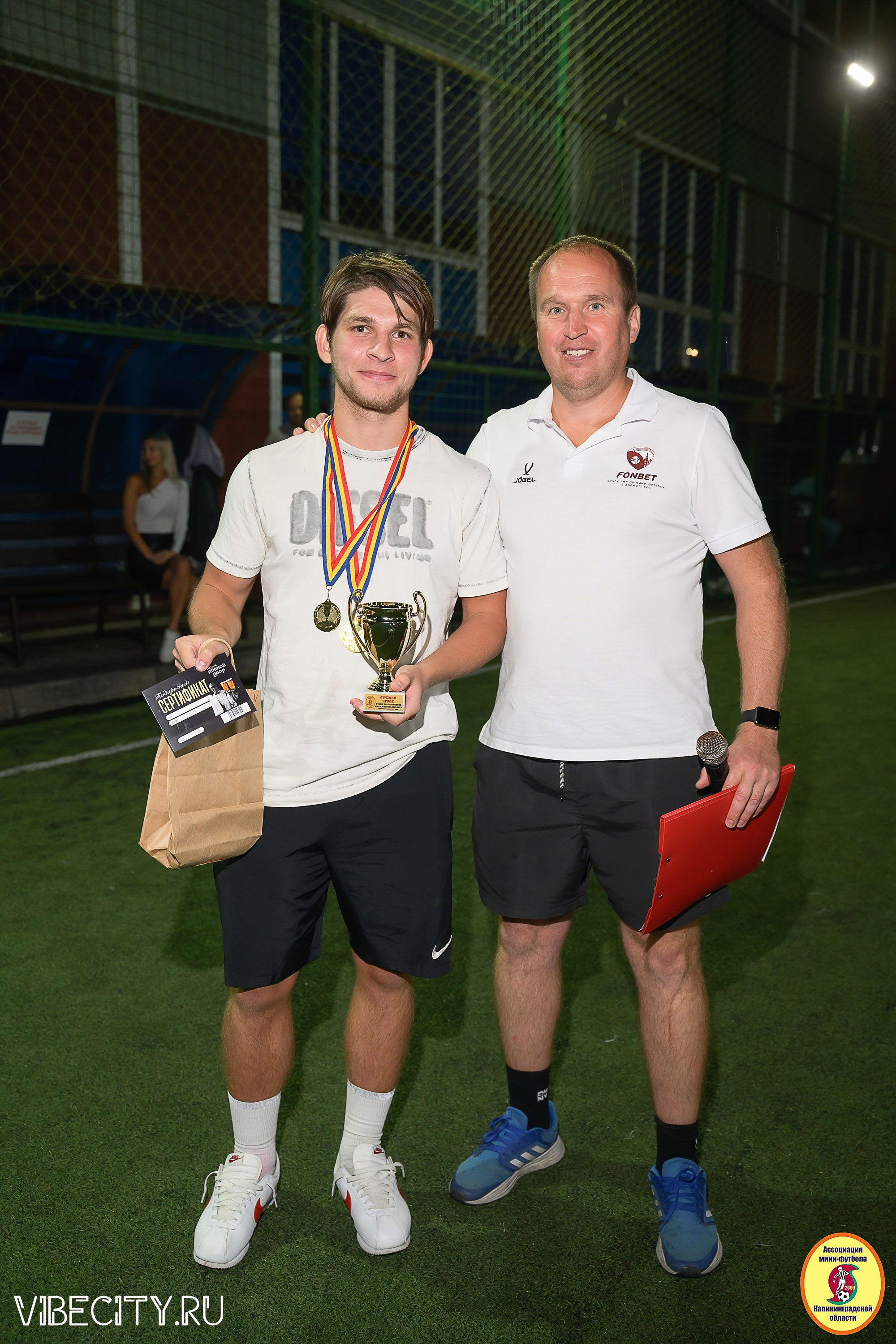 ФИНАЛЬНЫЕ ИГРЫ КУБКА МИНИ-ФУТБОЛЬНОЙ ЛИГИ И КУБКА КОРПОРАТИВНОЙ МФЛ 2025. VIBECITY.RU Вайб Сити Ру Фоторепортажи Фотоотчеты Калининград