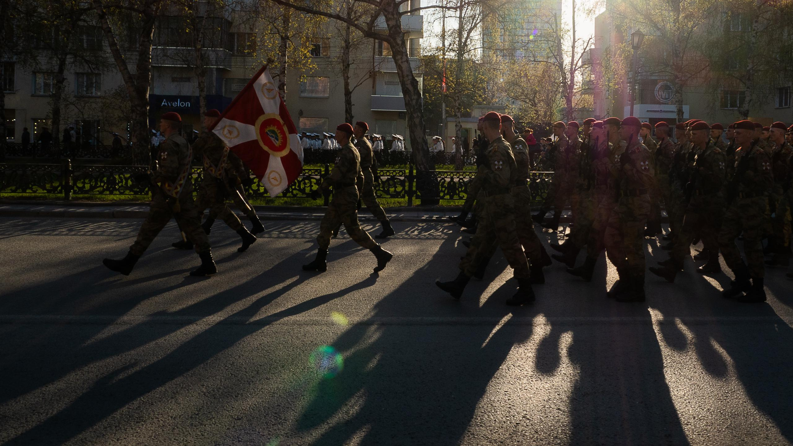 Репетиция парада. Фотограф Алексей Школдин. Новосибирск