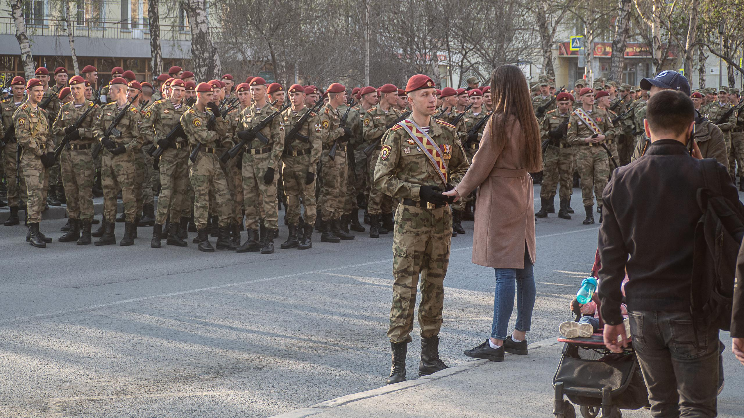 Репетиция парада. Фотограф Алексей Школдин. Новосибирск