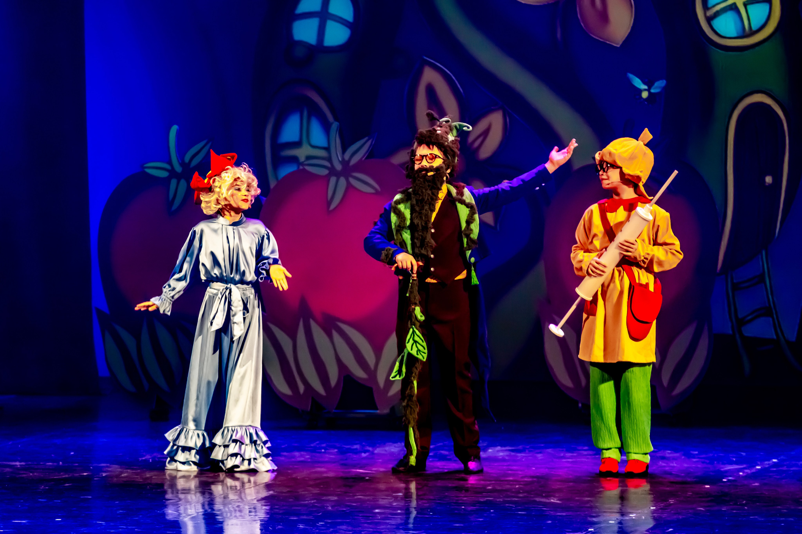 Мюзикл «Незнайка в царстве малюток» премьера Сочи солнышки и Сочи Соло. Фотограф в Сочи Юрий Шептаев