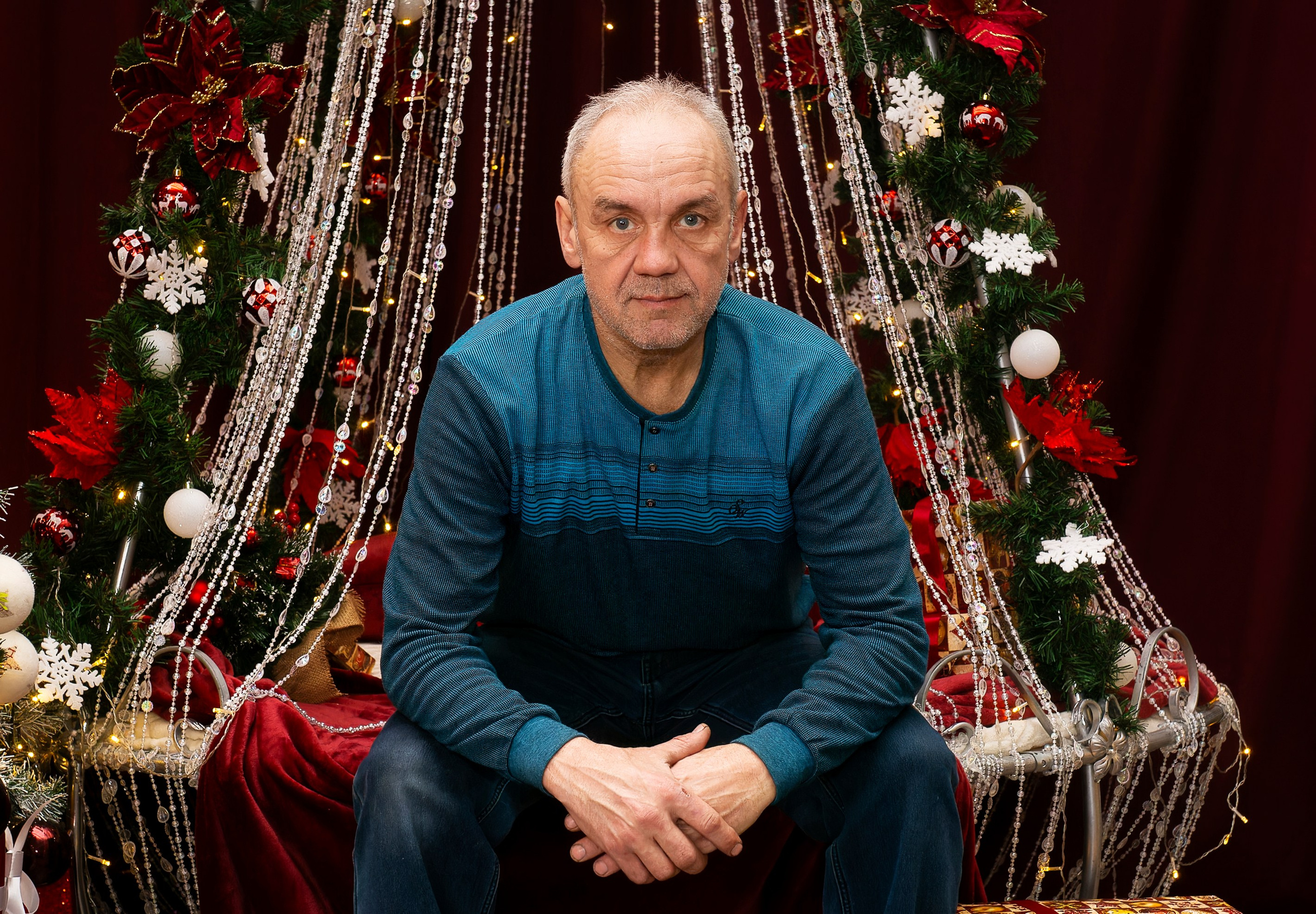 В фотостудии.Новогодняя24.Постновы. Лев Постнов.Фотограф. Нижний Новгород