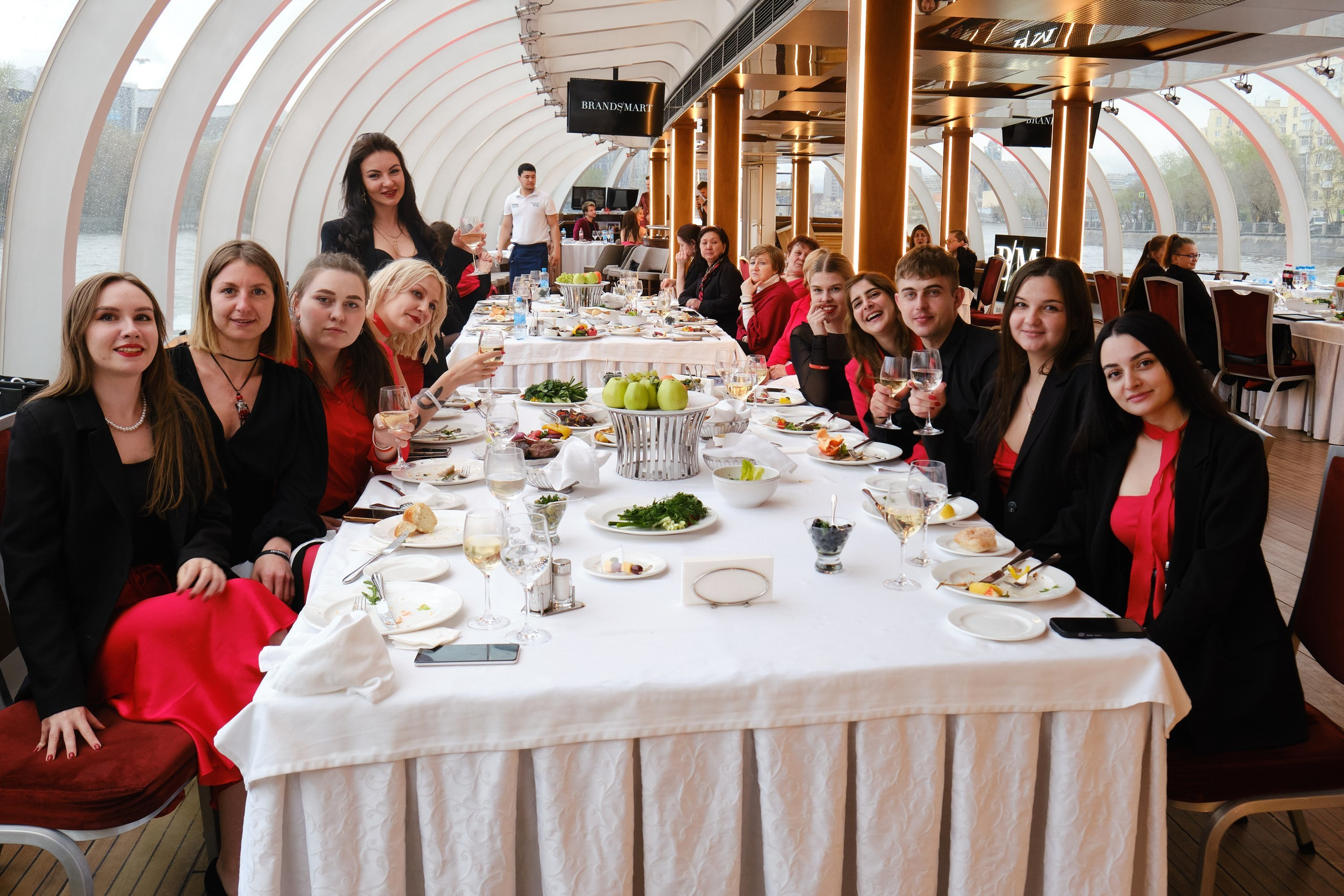 Корпоратив BrandSmart. Репортажный фотограф в Москве Денис Тамко