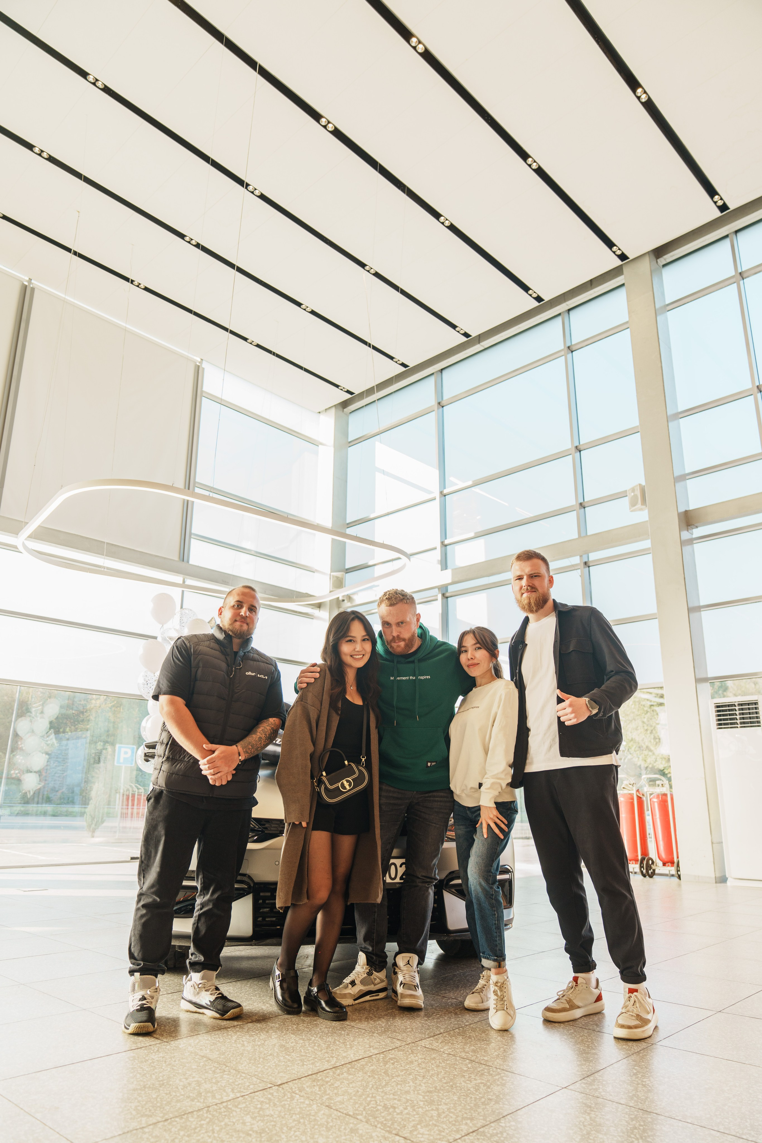 Kia EV6 Вручение Евгений Чебаткову. Фотограф TAULAN_1