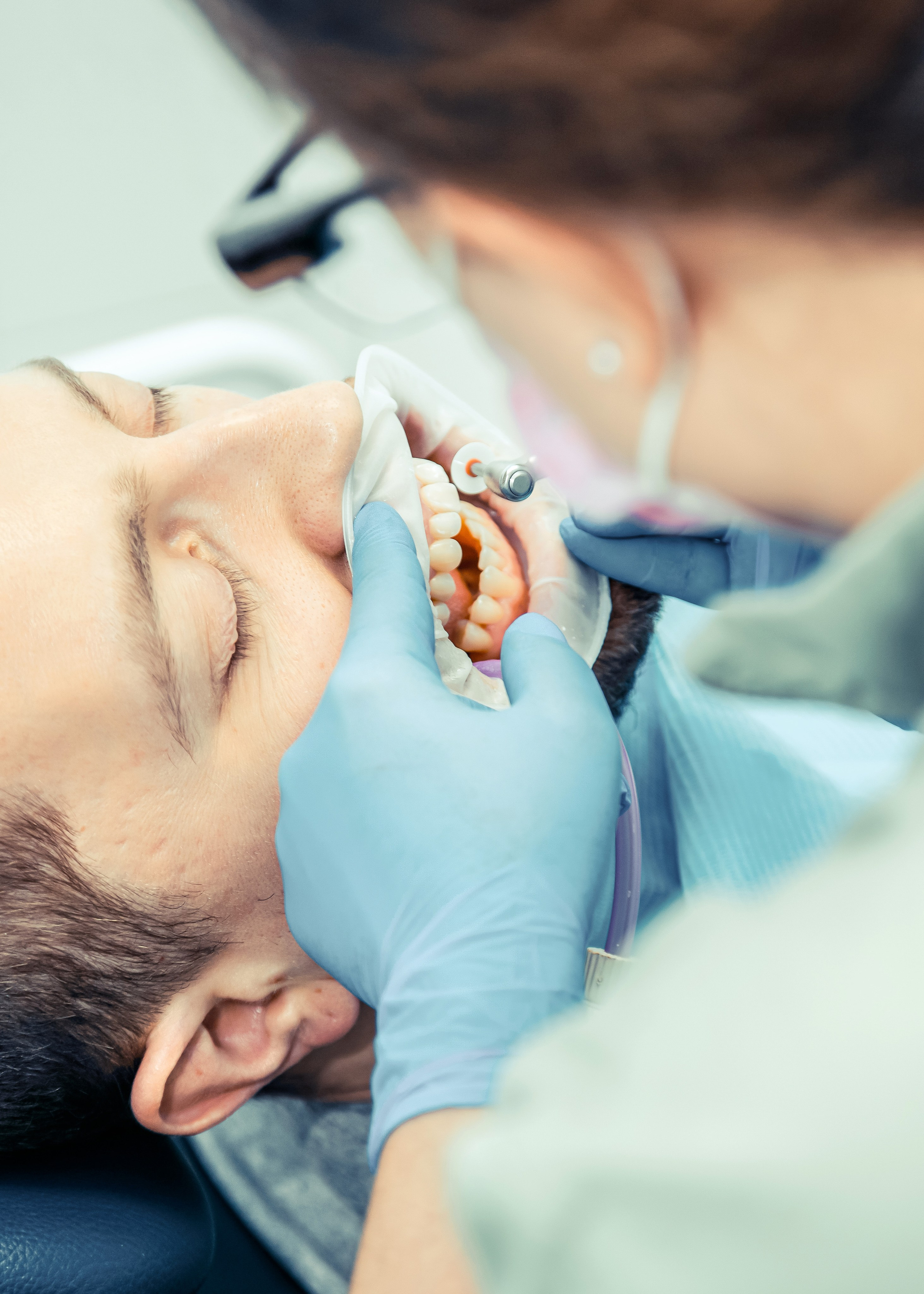 Стоматолог — Ортодонт