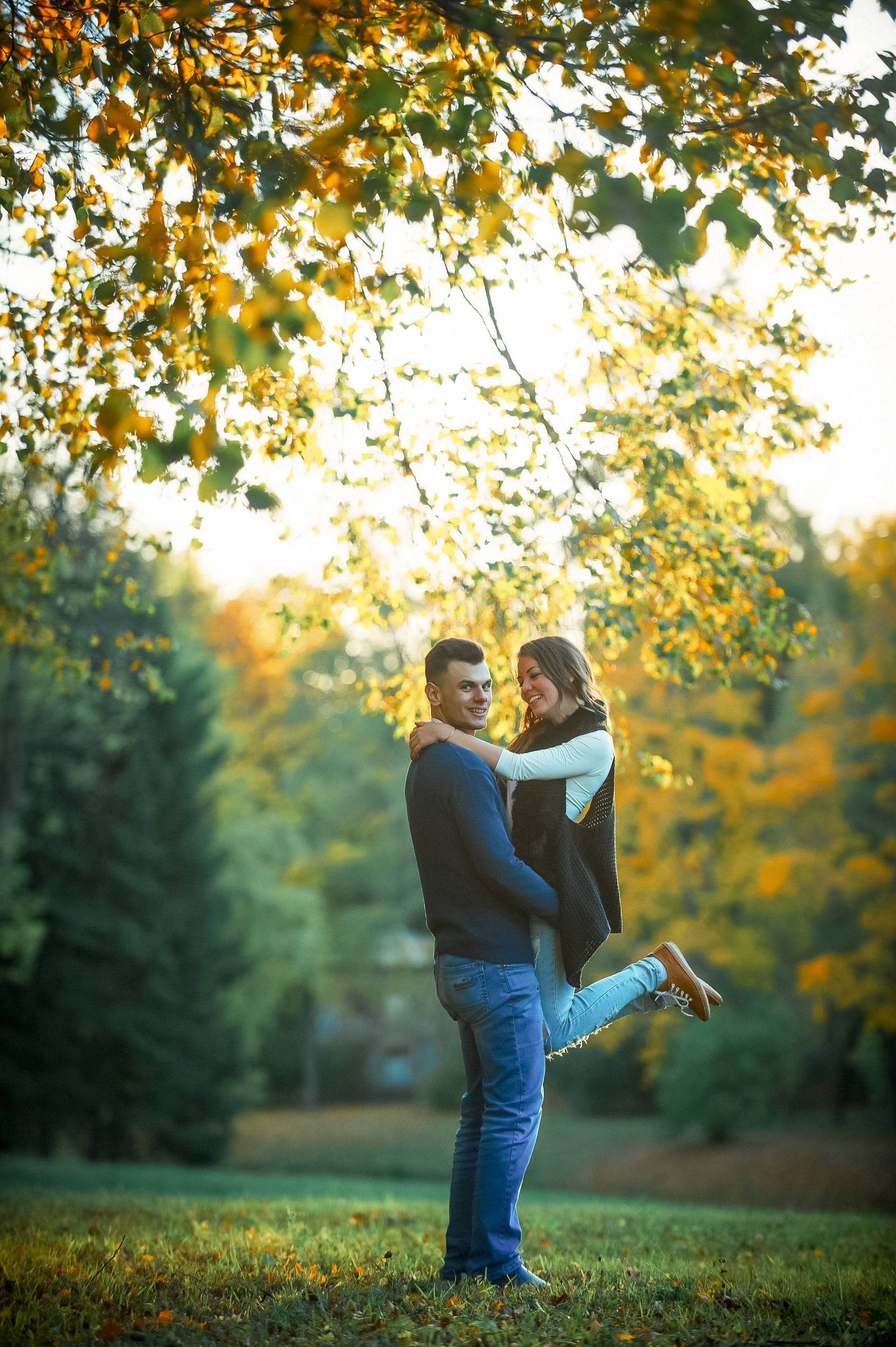 Love story в Пушкине в Екатерининском и Александровском парке. Портретный, семейный и свадебный фотограф в Санкт-Петербурге и в Пушкине Ширяев Денис