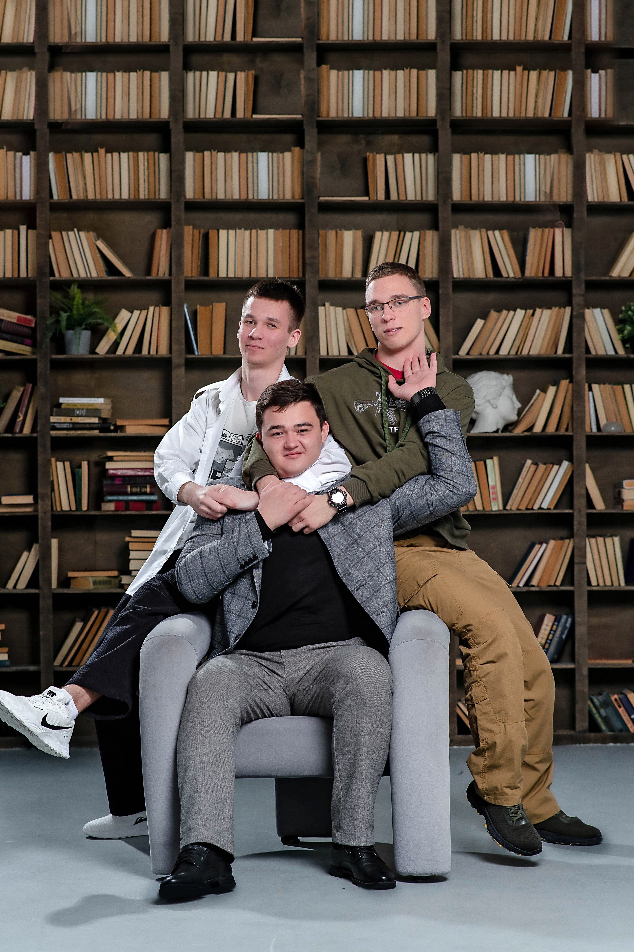 Выпускные (школьные) альбомы (книги) в Ростове-на-Дону. Современные Выпускные Альбомы в Ростове-на-Дону