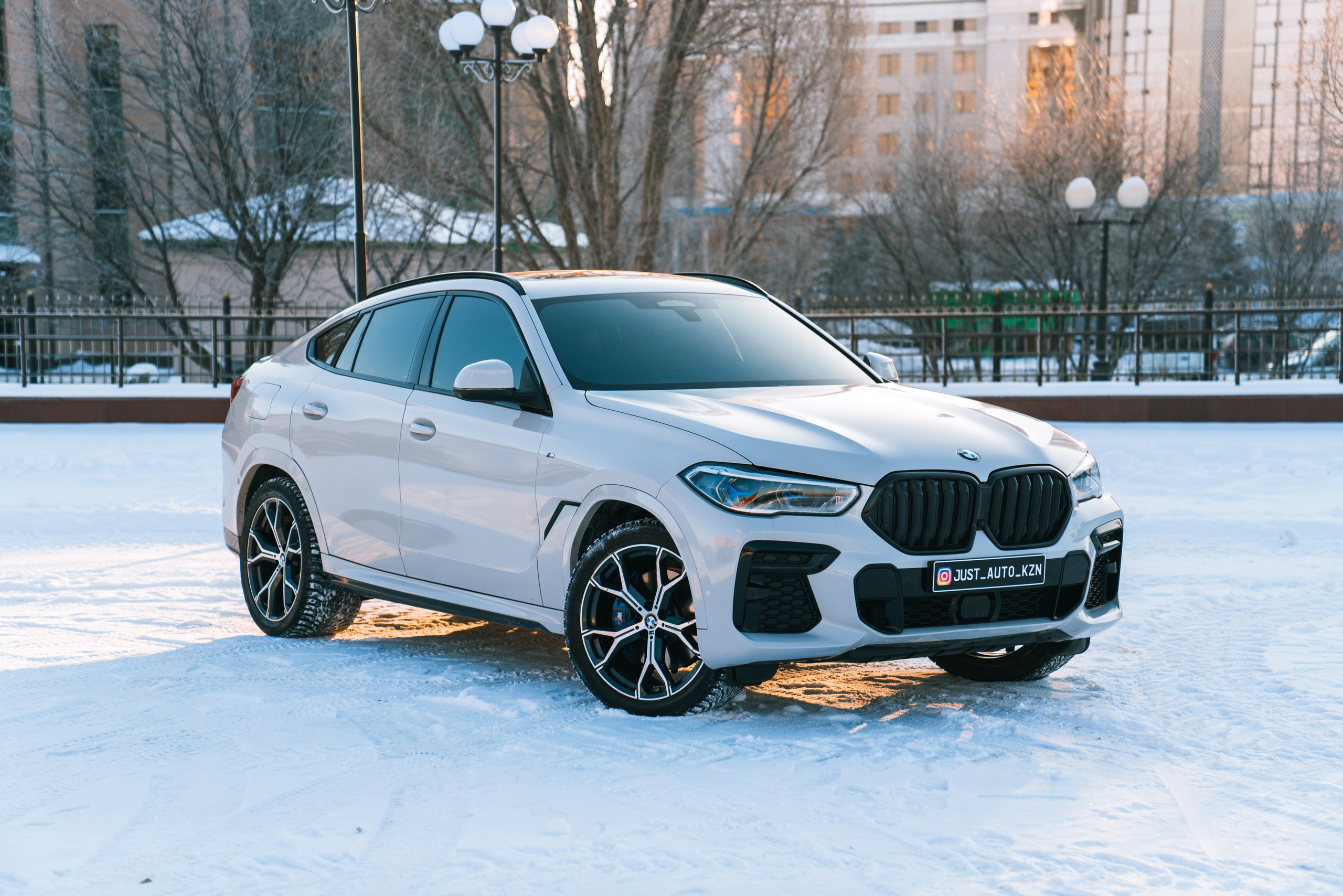 BMW X6 30d X-Drive. Идеальные портреты для соцсетей — Фотограф Ленар