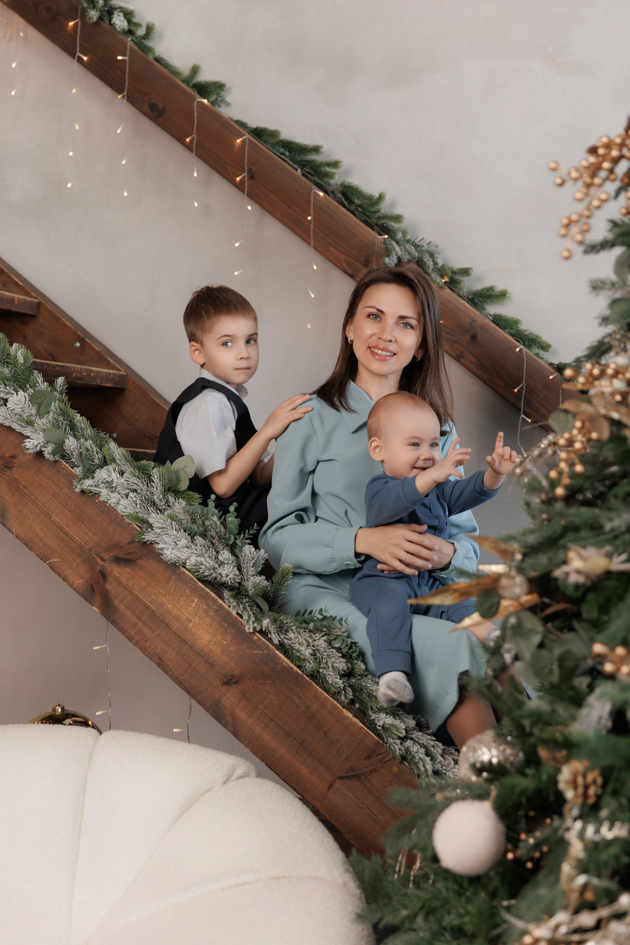 Катя с семьей. Фотограф женского портрета, беременности и материнства Харькова Елена